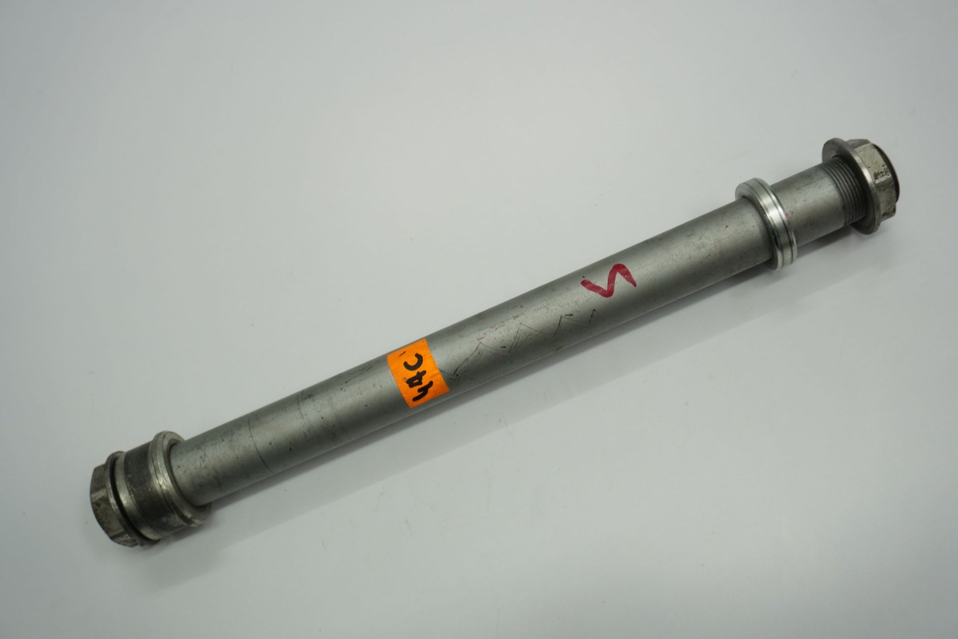 DUCATI MONSTER 797 17- Hinterachse Achse hinten Radachse rear axle 5