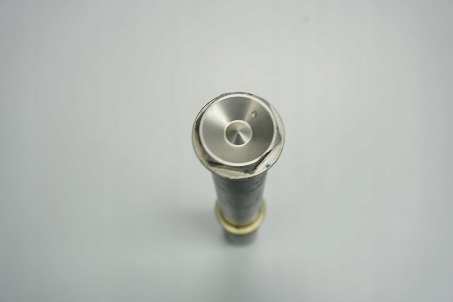 KTM 1290 SUPER ADVENTURE S 17- Vorderachse Achse vorne Radachse front axle 2