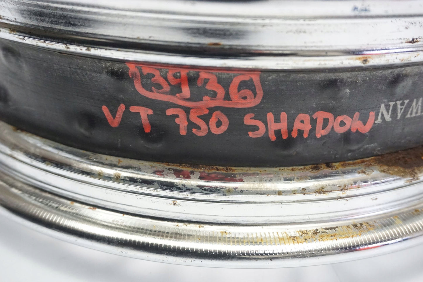 HONDA VT 750 DC SHADOW 00-07 Felge hinten Wheel Hinterrad 5