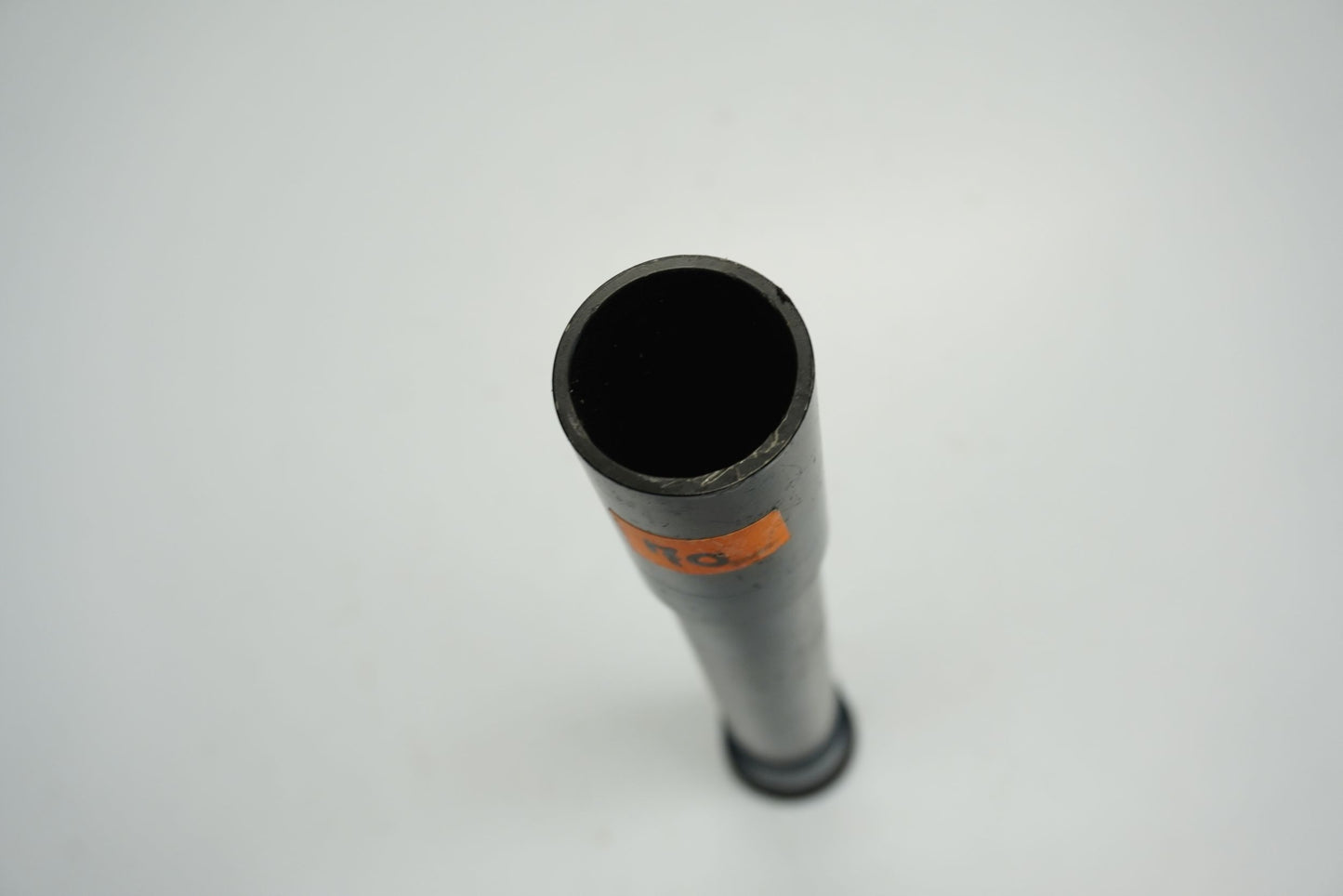 KTM 890 DUKE R 20- Vorderachse Achse vorne Radachse front axle 4