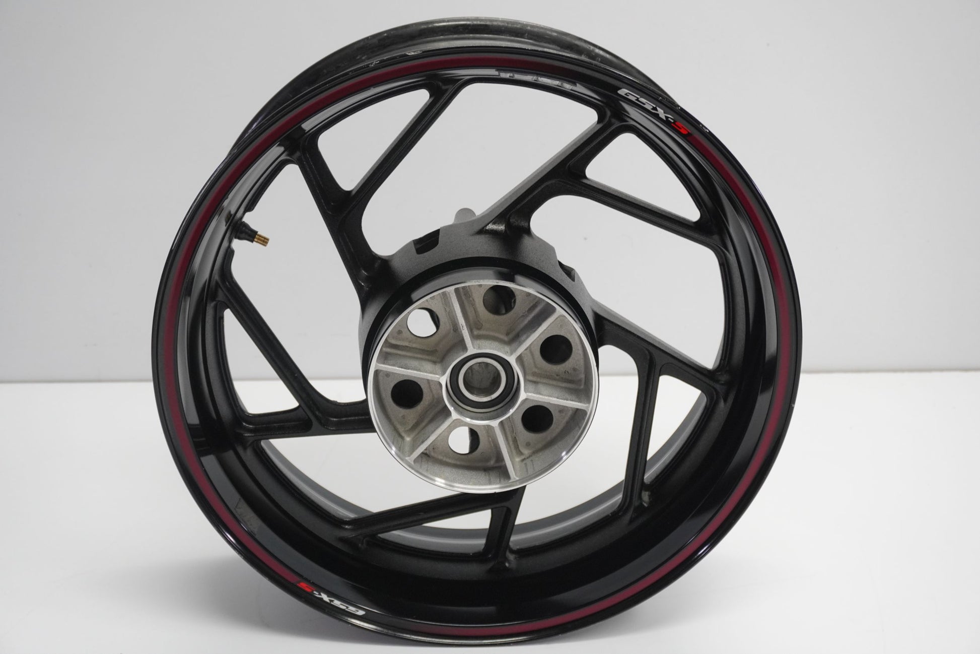 SUZUKI GSX-S 750 17-23 Felge hinten Wheel Hinterrad 3