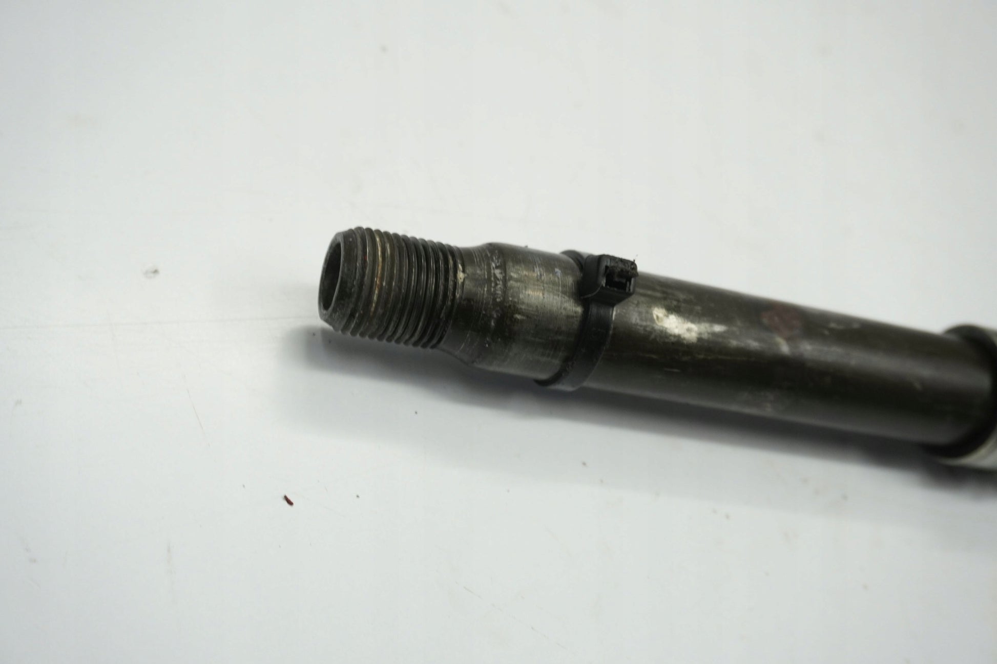 YAMAHA FJR 1300 01-05 Vorderachse Achse vorne Radachse front axle 3