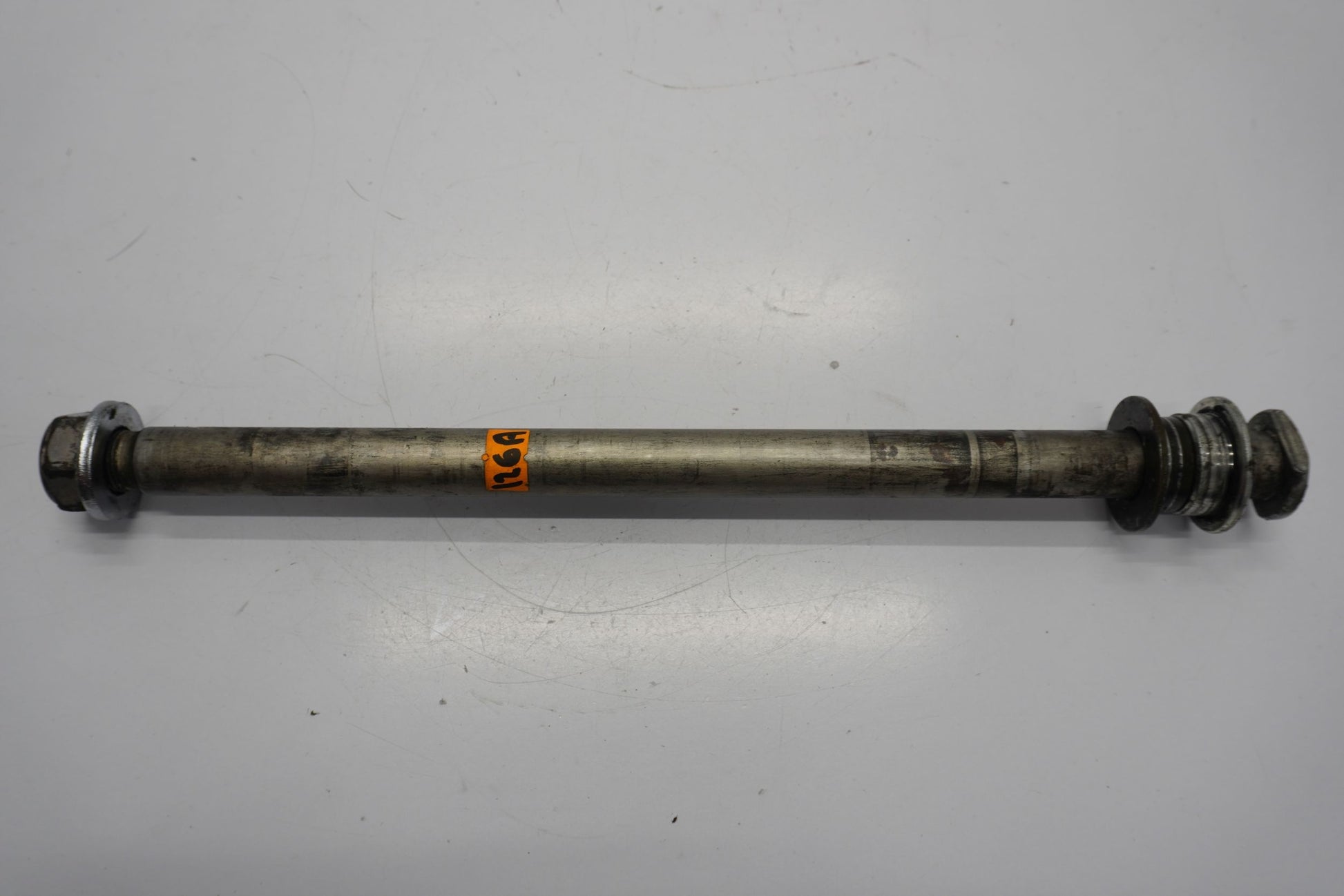 YAMAHA XV 1900 A MIDNIGHT STAR 06-13 Hinterachse Achse hinten Radachse rear axle 2