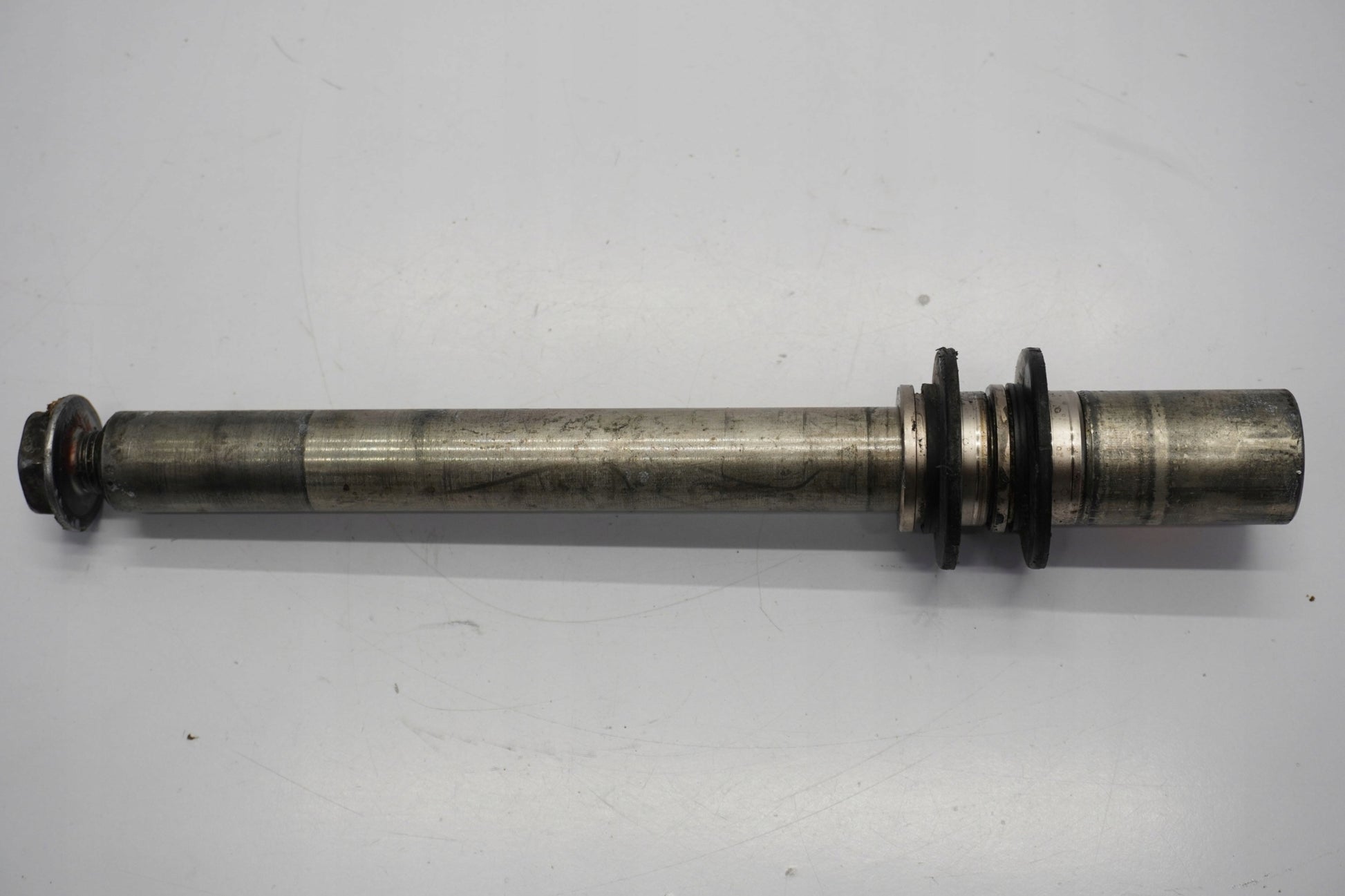 YAMAHA YZF-R1 RN19 07-08 Vorderachse Achse vorne Radachse front axle 6