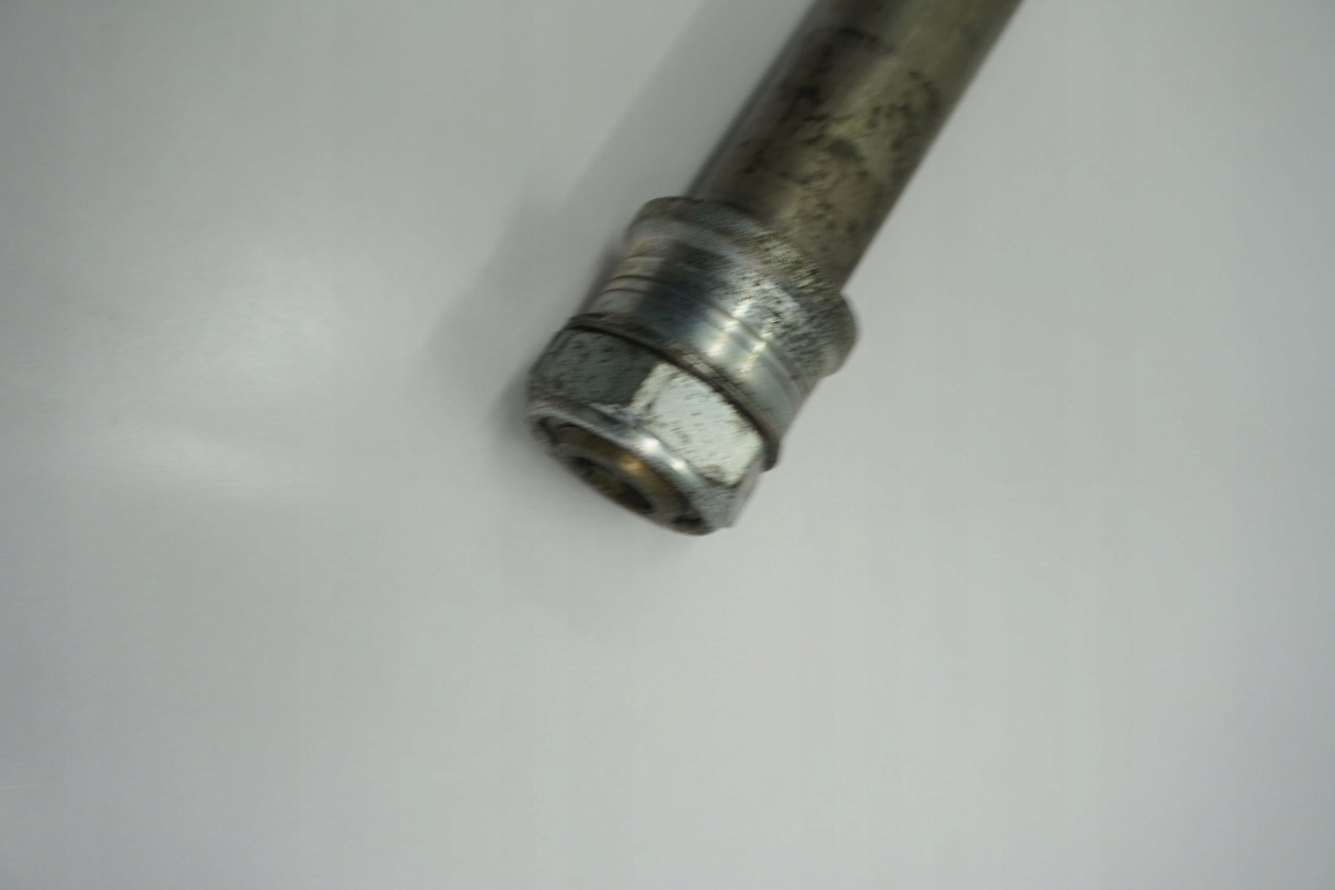 SUZUKI M 1800 R INTRUDER 06- Hinterachse Achse hinten Radachse rear axle 3