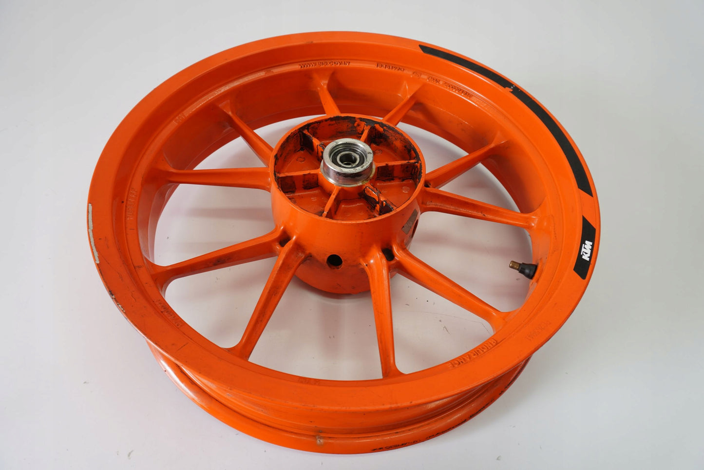 KTM 125 DUKE 17-23 Felge hinten Wheel Hinterrad 2