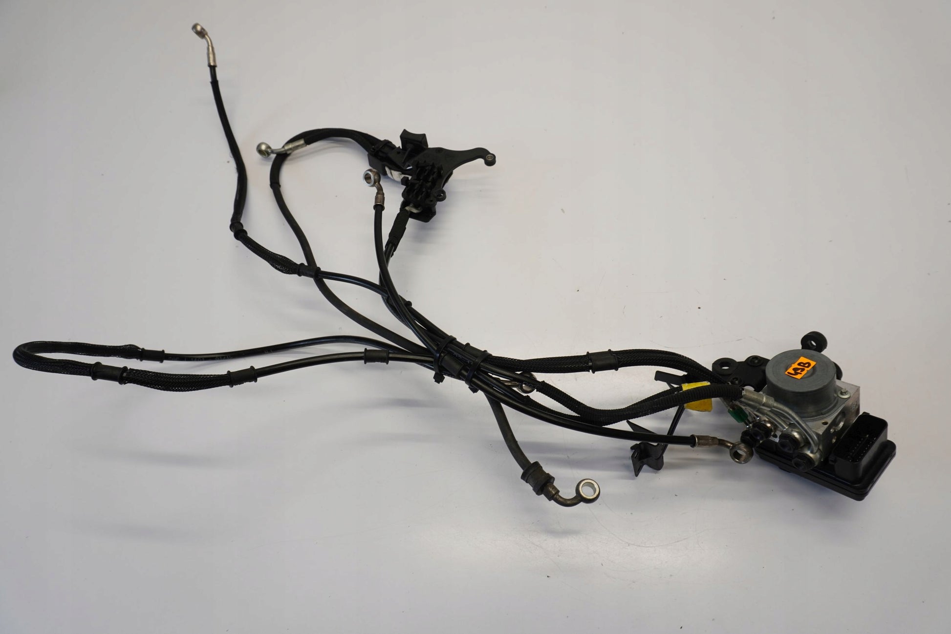 DUCATI MONSTER 821 18-20 ABS Pumpe Druckmodulator 7