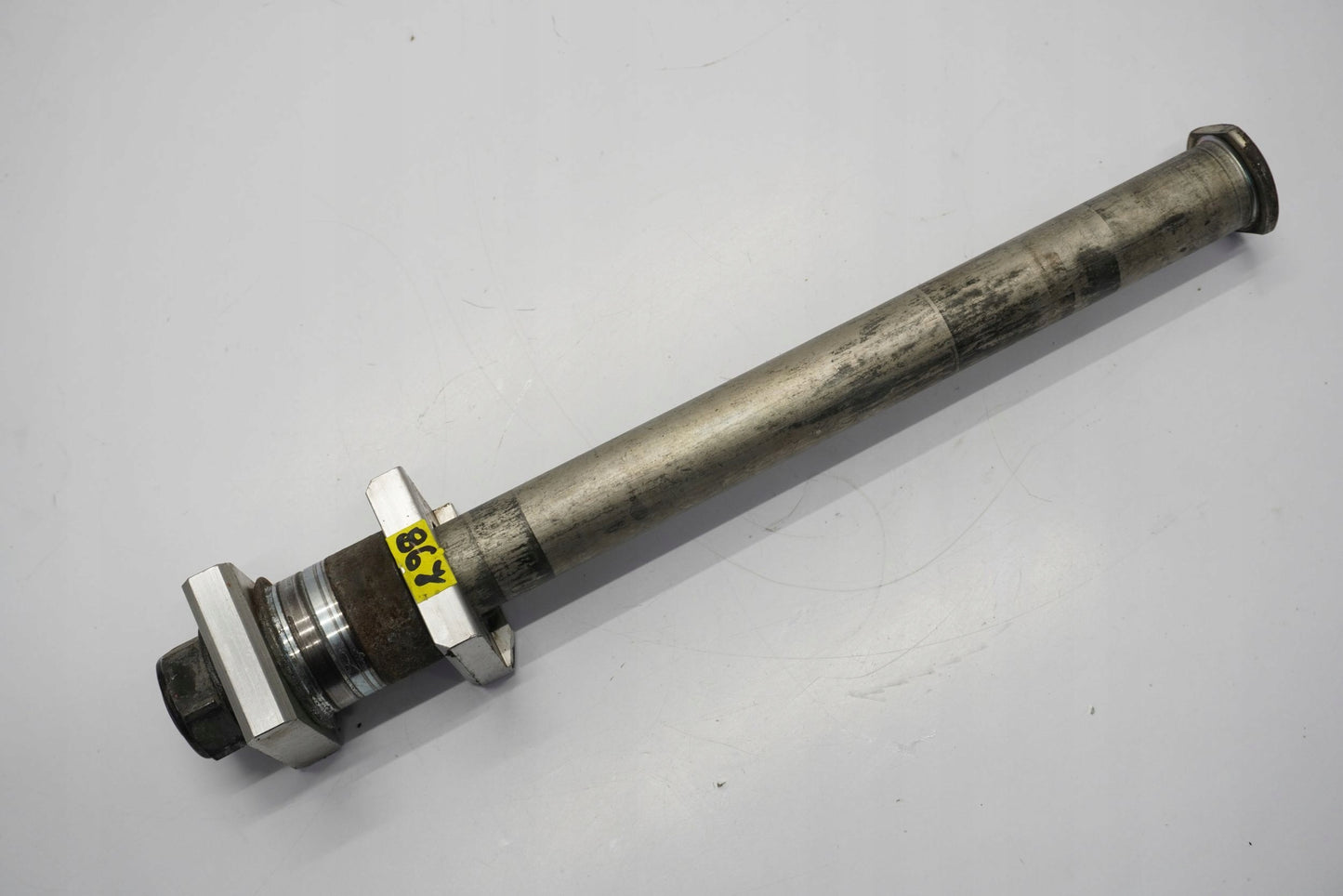 YAMAHA MT-10 16-21 Hinterachse Achse hinten Radachse rear axle 6