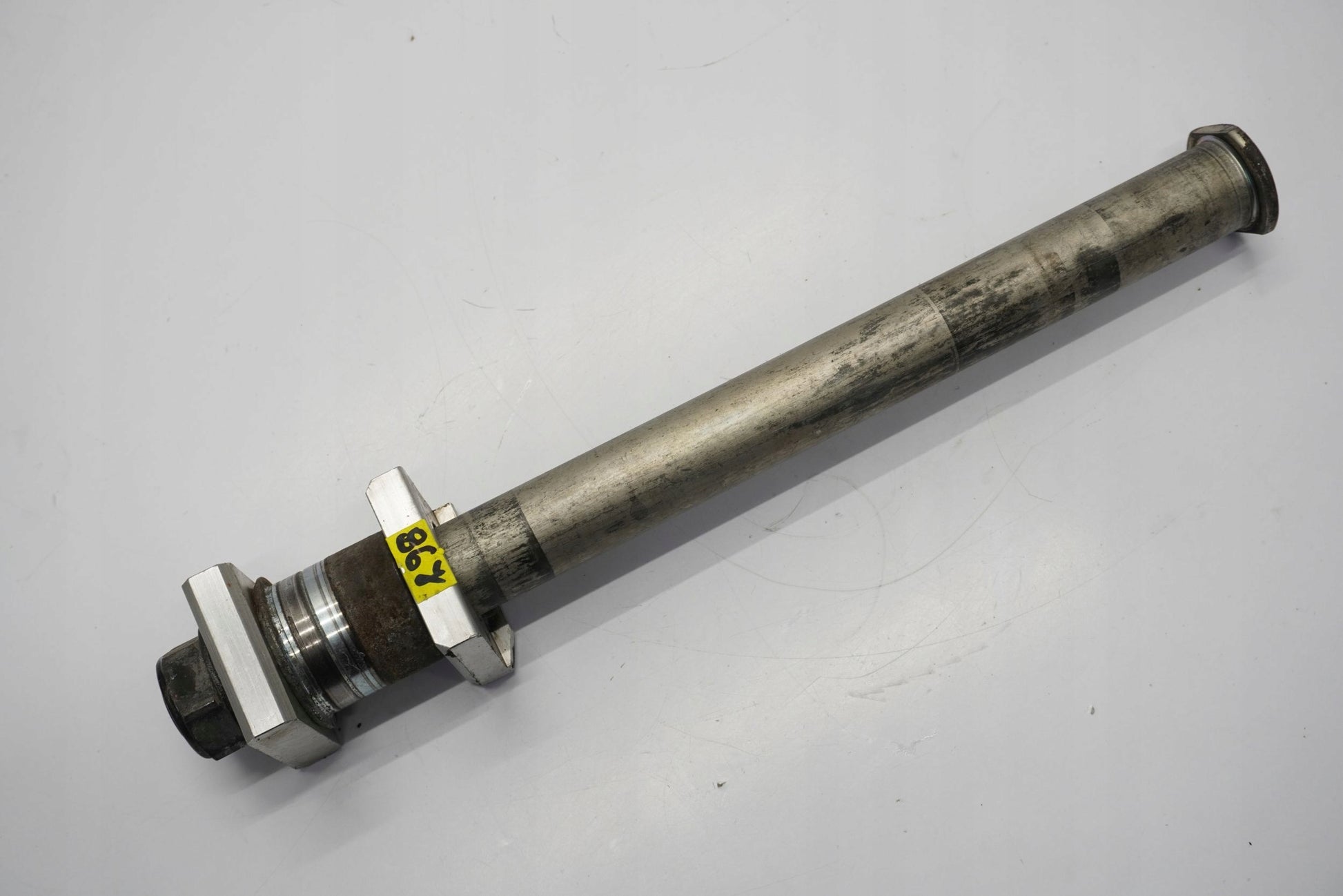YAMAHA MT-10 16-21 Hinterachse Achse hinten Radachse rear axle 6