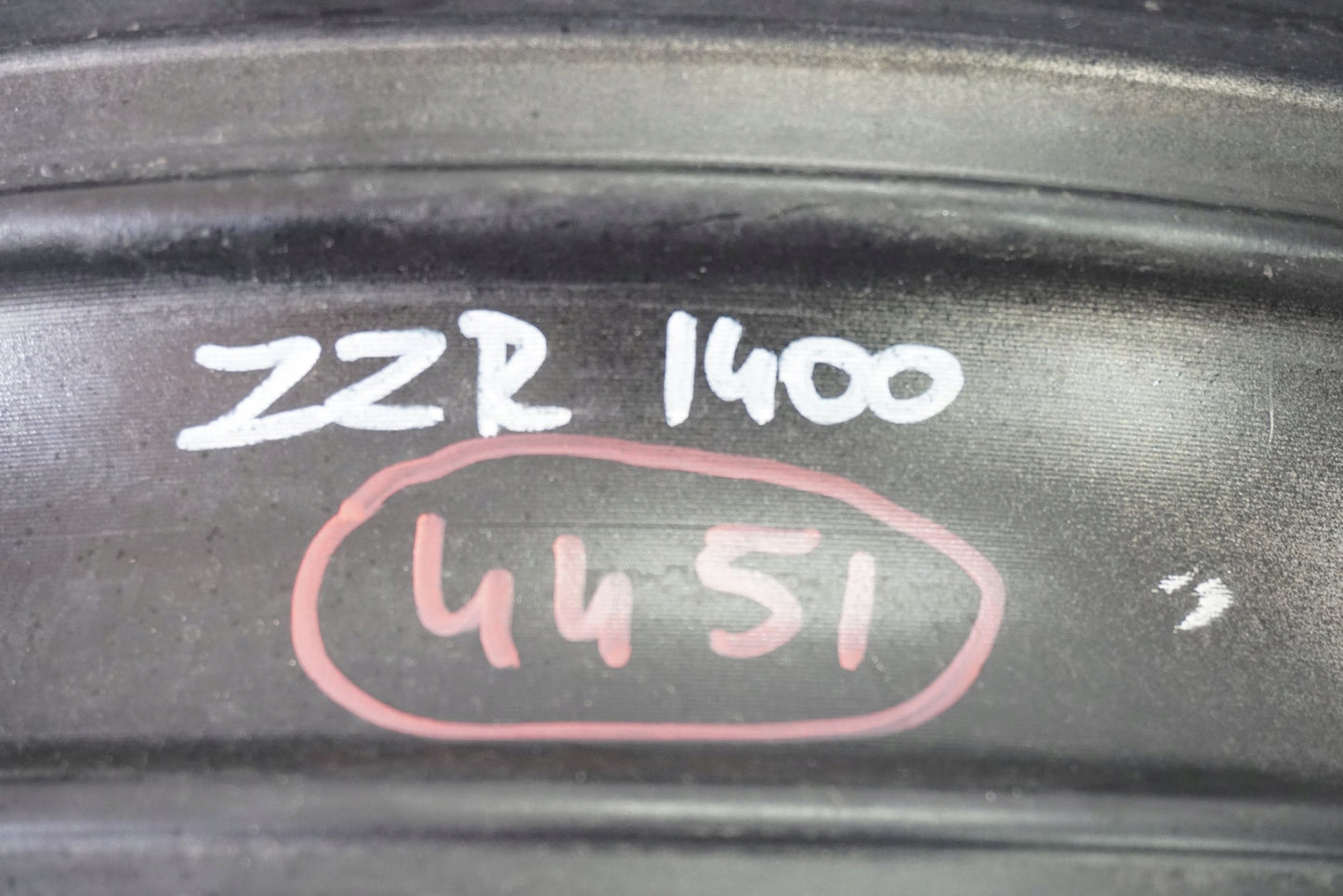 KAWASAKI ZZR 1400 05-11 Felge vorne Wheel Vorderrad 5