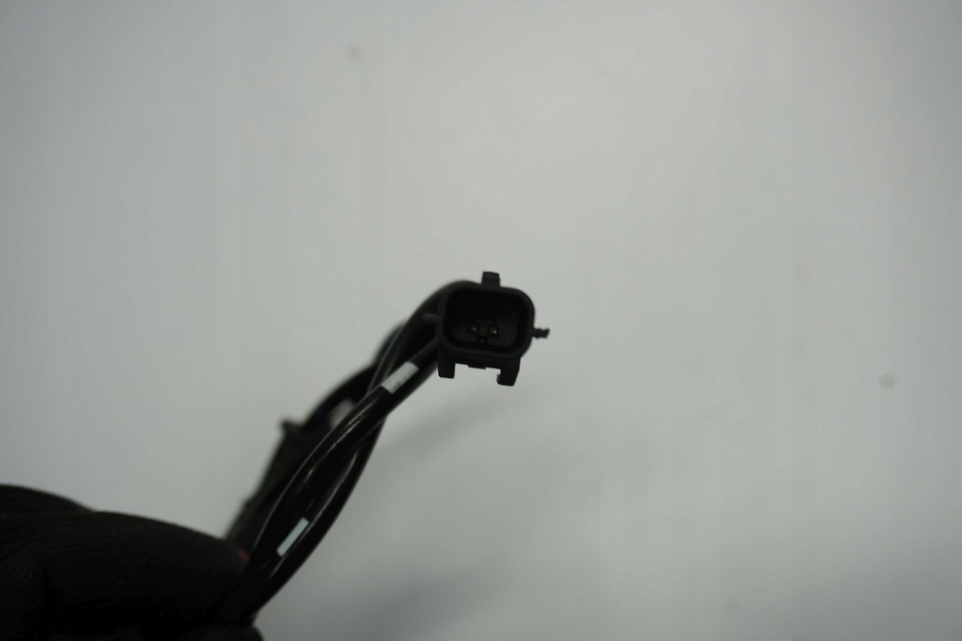 SUZUKI DL 650 V-STROM 19- ABS Sensor vorne 6