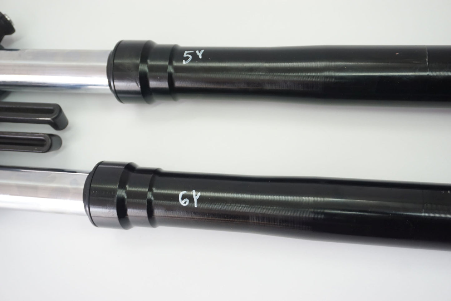 KAWASAKI Z1000 10-13 Gabel Gabelholme Fork 14