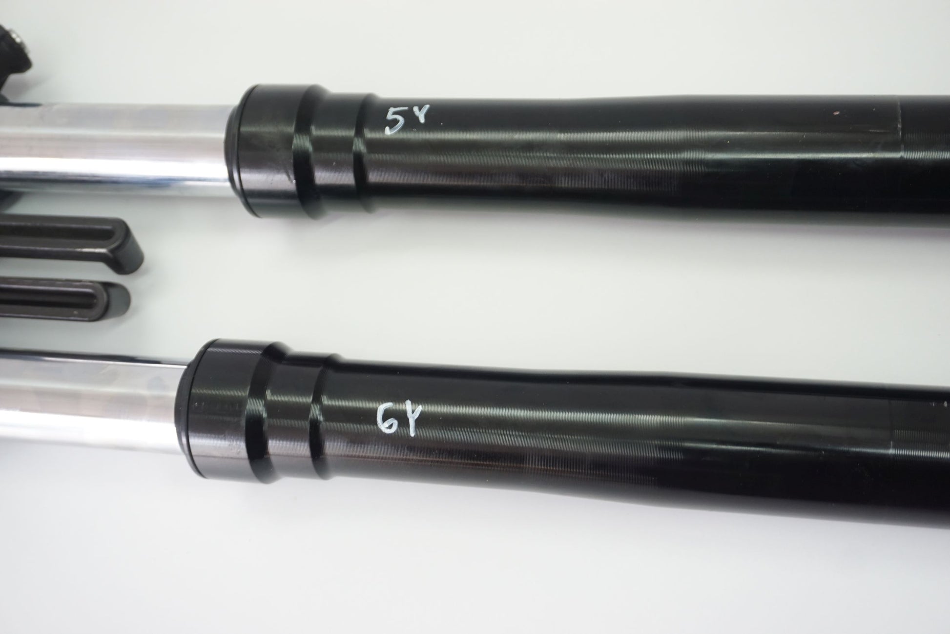 KAWASAKI Z1000 10-13 Gabel Gabelholme Fork 14