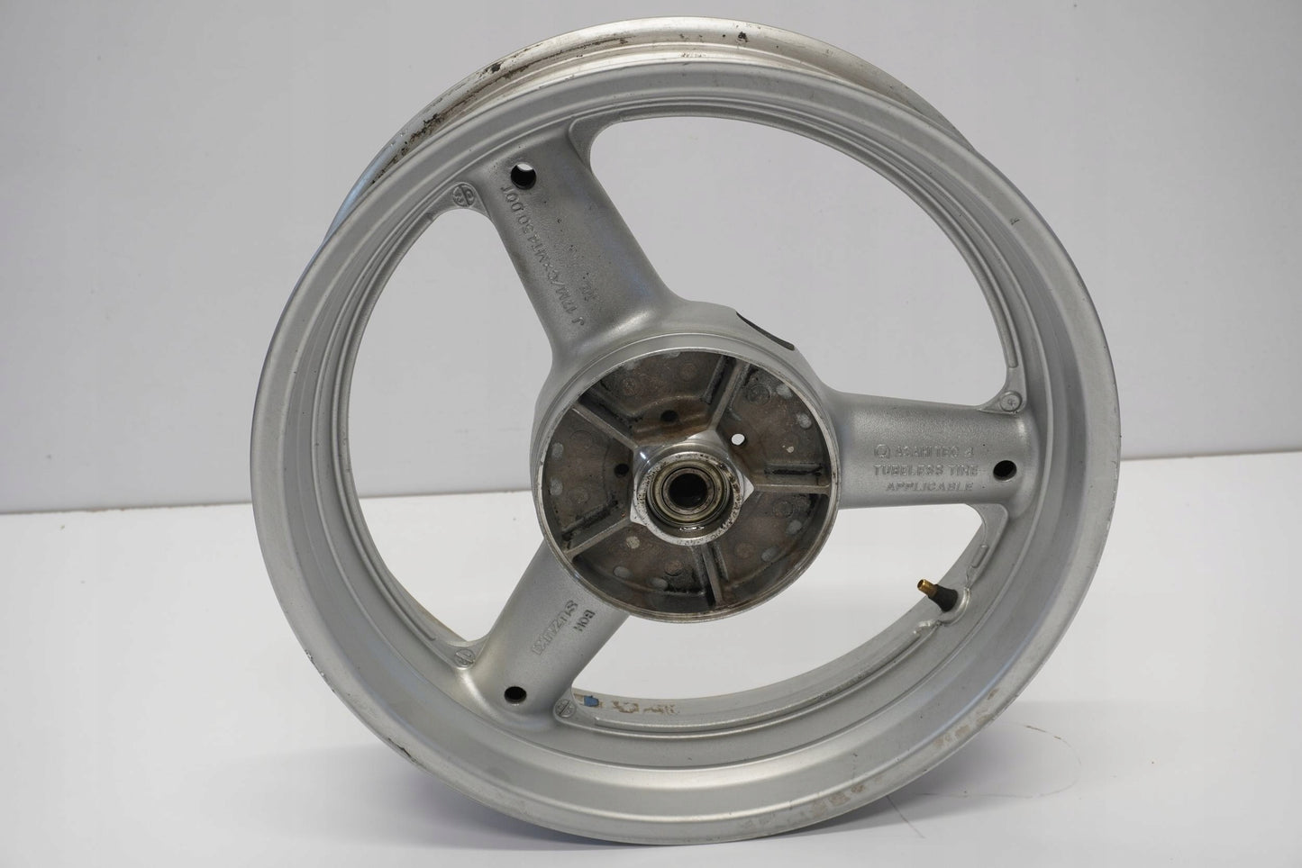 SUZUKI SV 650 03-12 Felge hinten Wheel Hinterrad 2