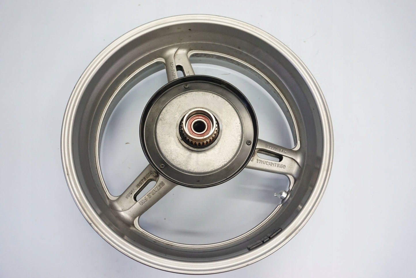 YAMAHA FJR 1300 06-12 Felge hinten Wheel Hinterrad 3