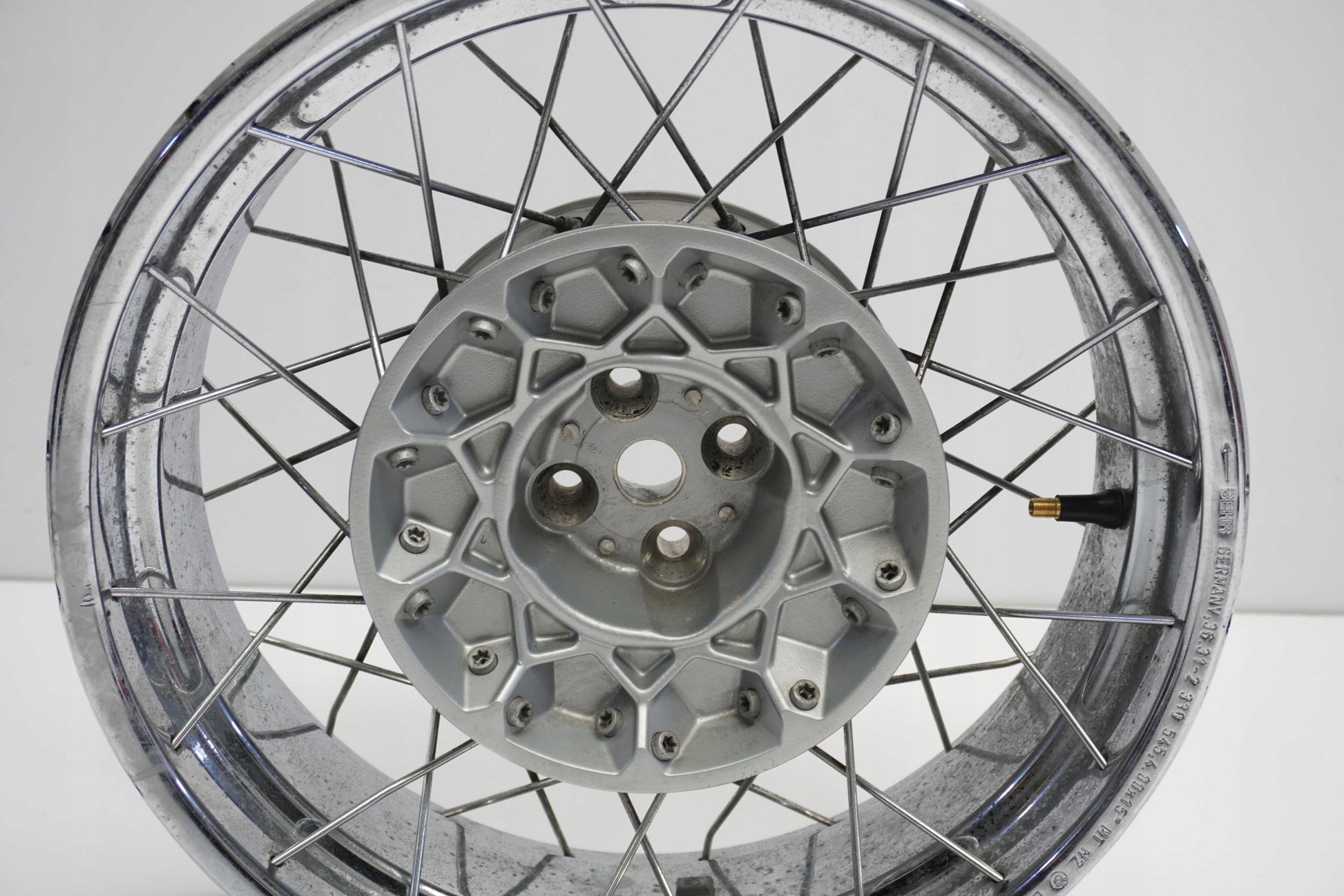 BMW R 1200 C 97-04 Felge hinten Wheel Hinterrad 3