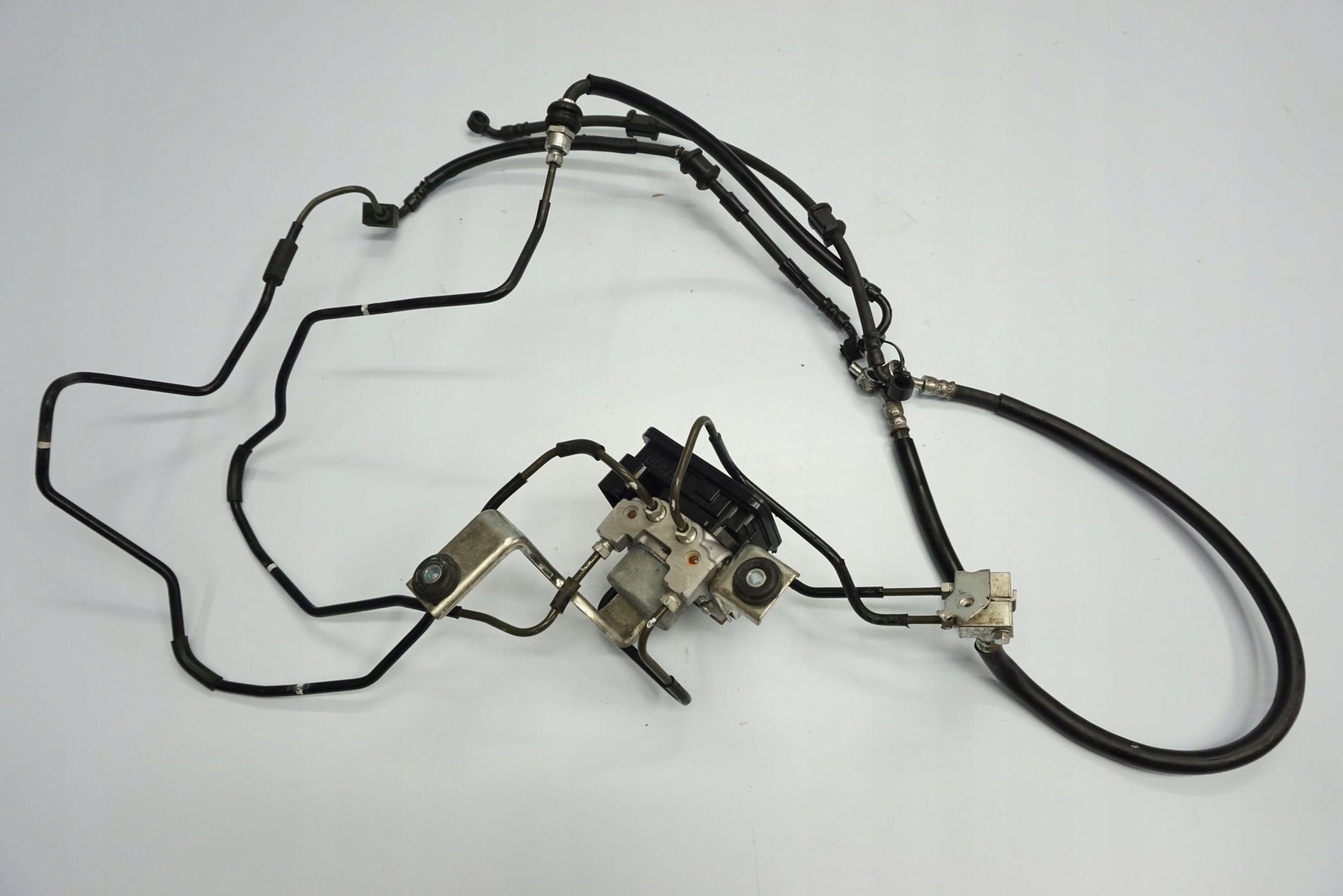 SUZUKI GSX-S 750 17-23 ABS Pumpe Druckmodulator 7