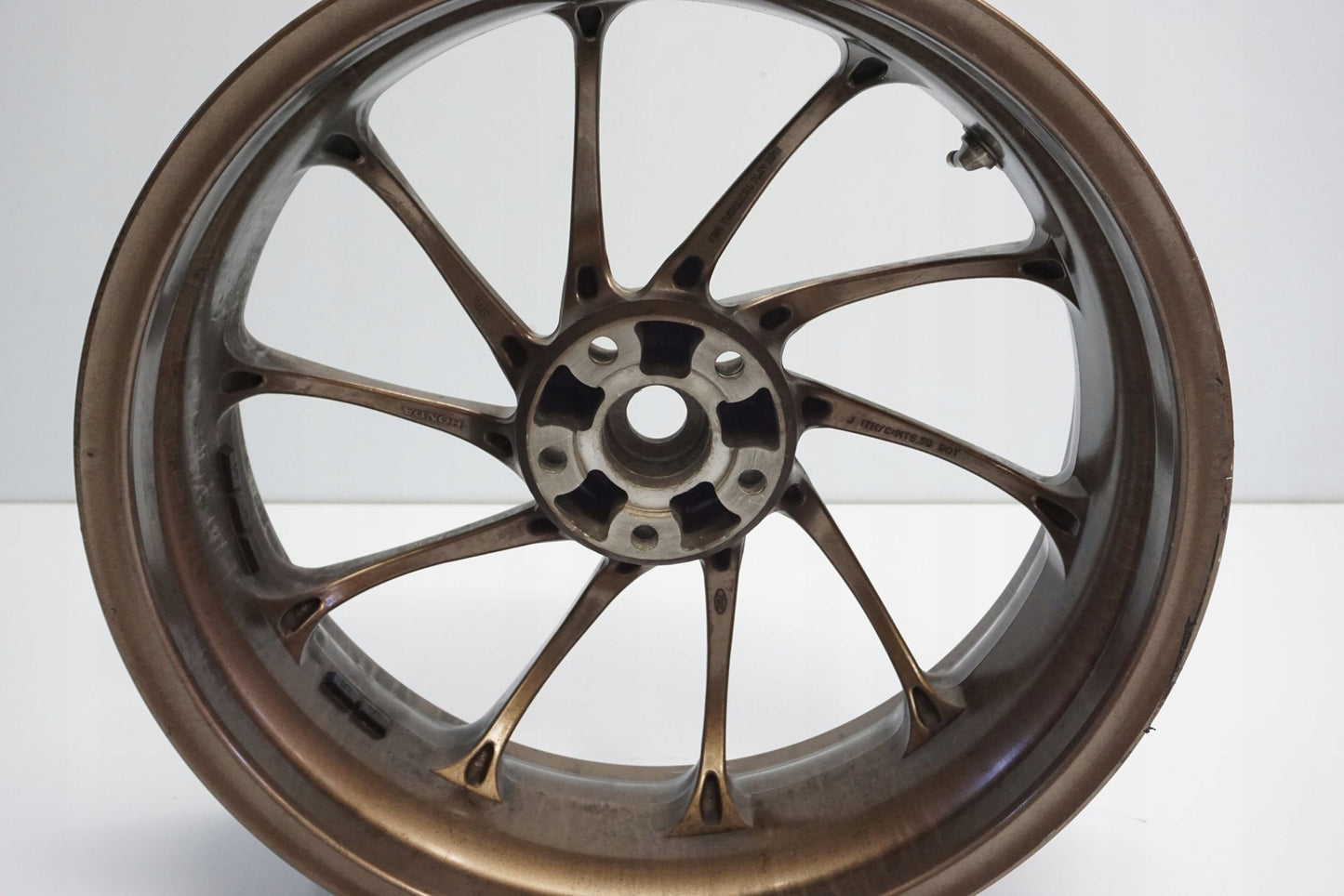 HONDA VFR 800 F 17-19 Felge hinten Wheel Hinterrad 2