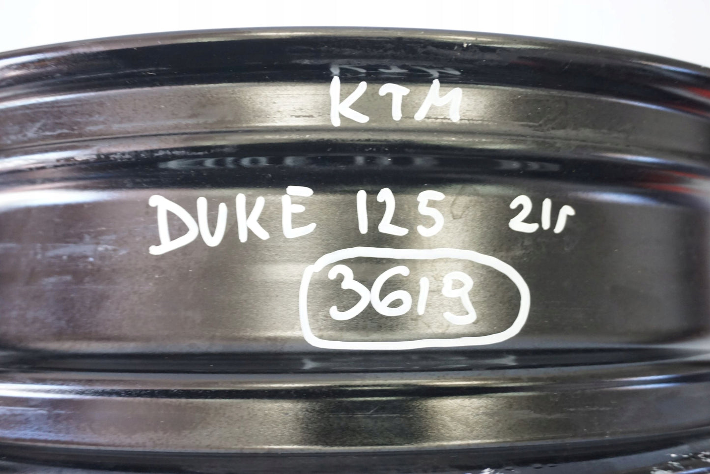 KTM 125 DUKE 17- Felge hinten Wheel Hinterrad 4