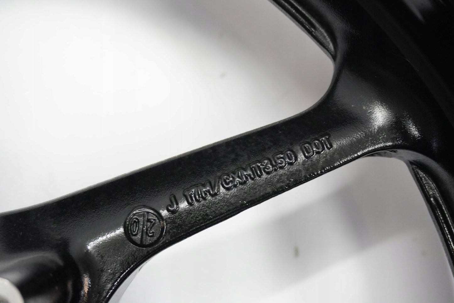 YAMAHA MT-10 16-21 Felge vorne Wheel Vorderrad 7