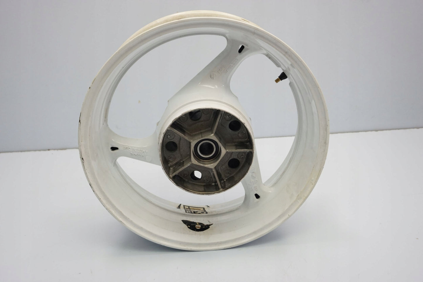 SUZUKI GSR 750 11-16 Felge hinten Wheel Hinterrad 7