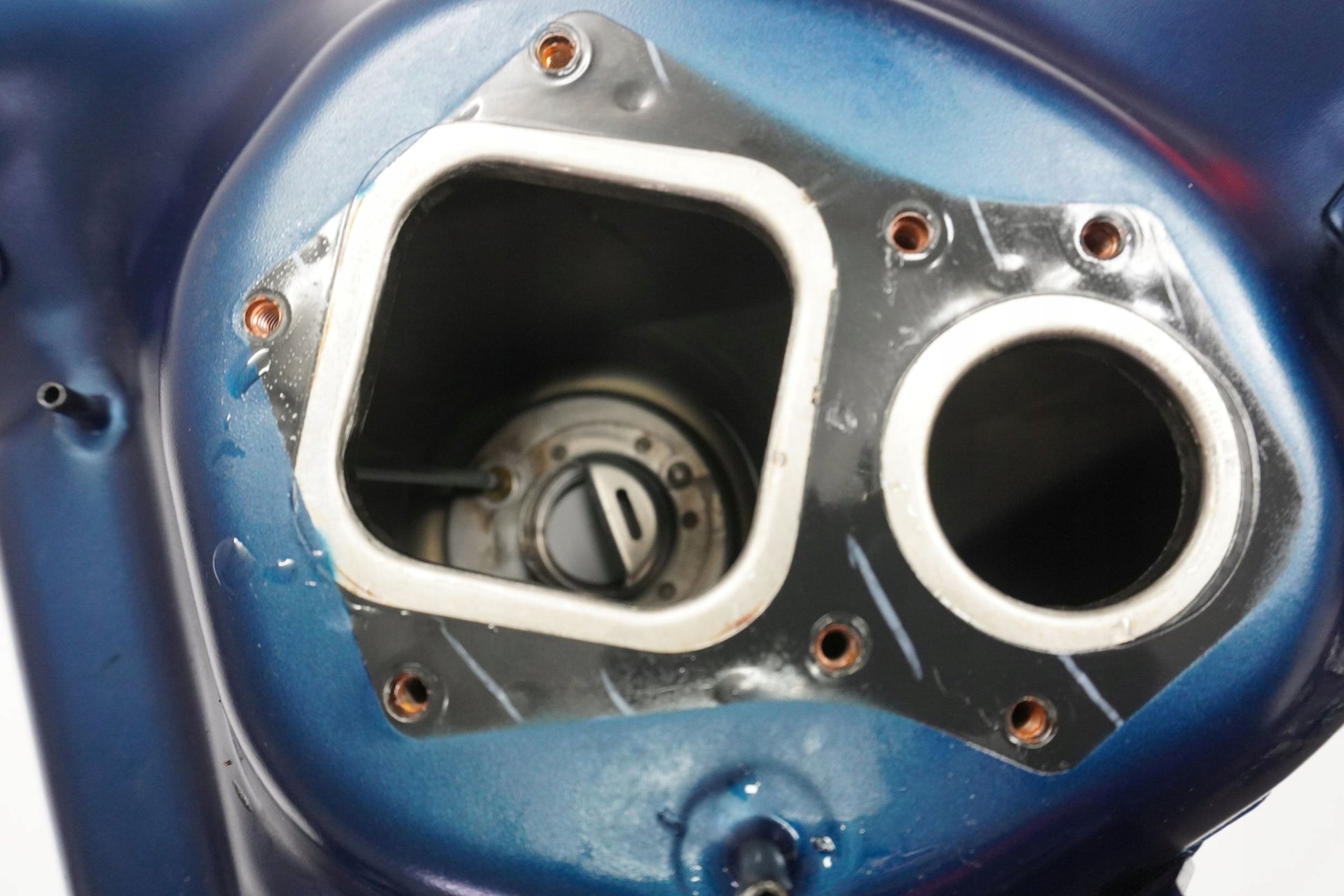 KTM 890 DUKE R 20- Kraftstofftank Benzintank Fuel Tank 6