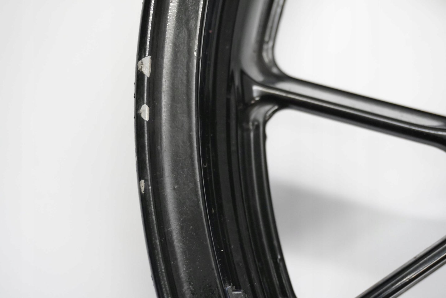 KAWASAKI GTR 1400 10-14 Felge vorne Wheel Vorderrad 8