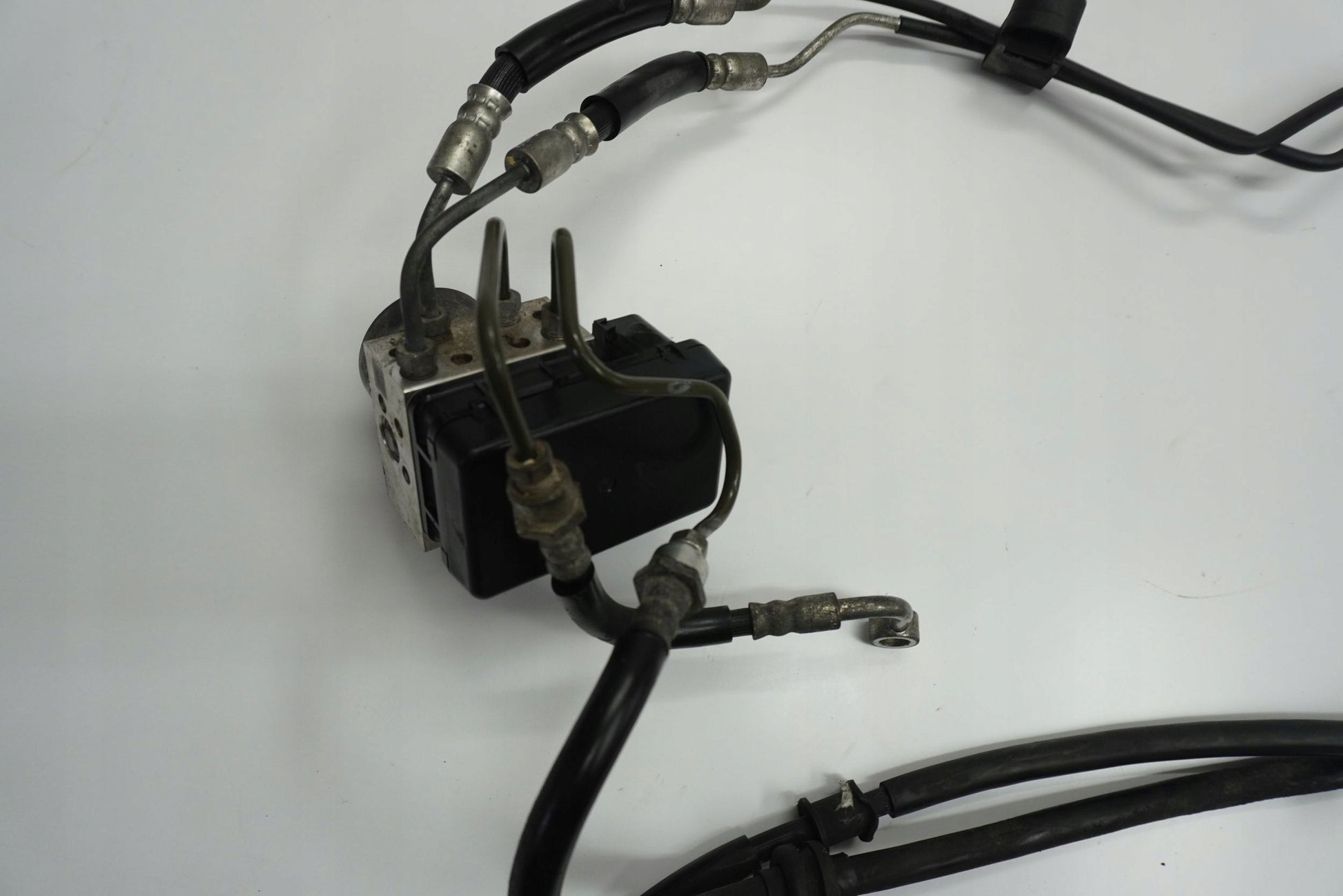 KAWASAKI ER-6F 650 12-17 ABS Pumpe Druckmodulator 2