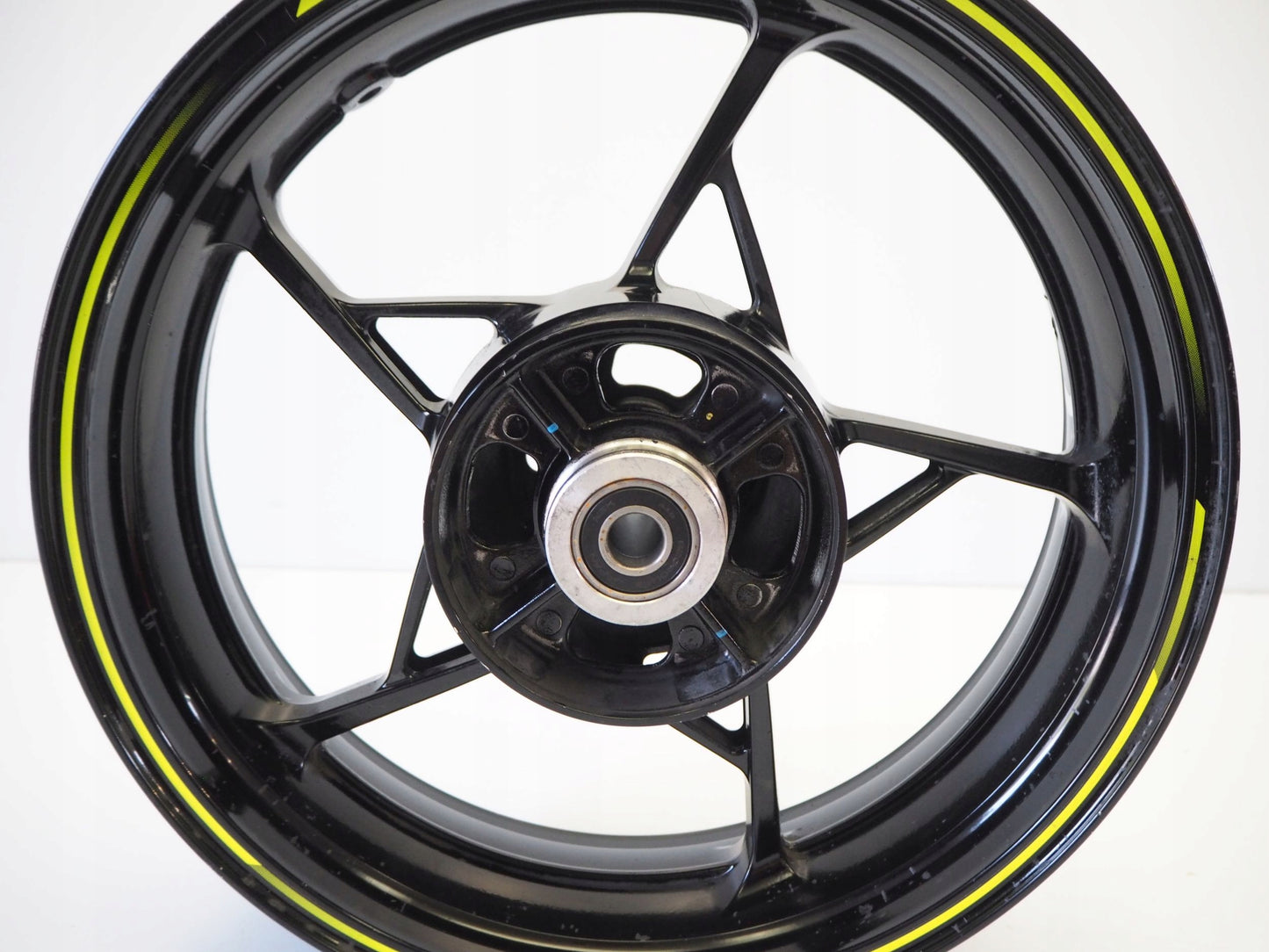 KAWASAKI Z 650 17-19 Felge hinten Wheel Hinterrad 10