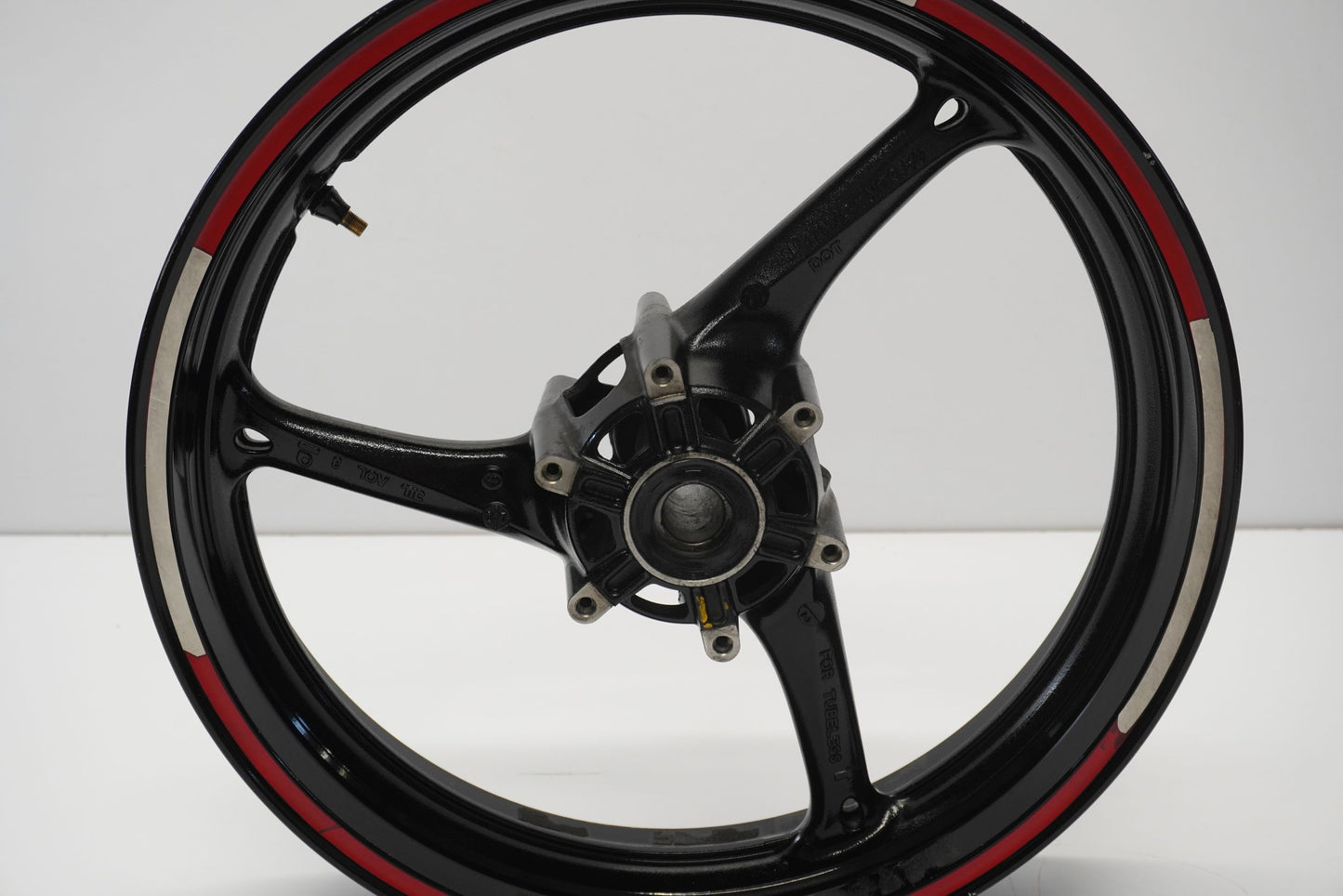 SUZUKI GSX-R 600 750 K8 K9 L0 Felge vorne Wheel Vorderrad 4