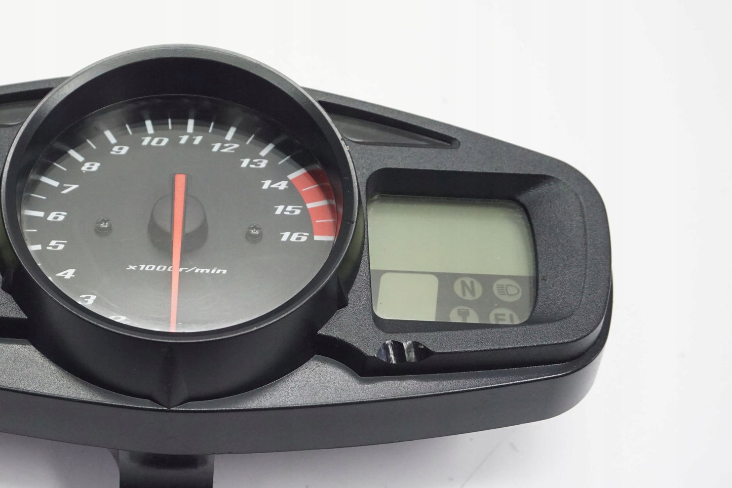 SUZUKI GSR 600 06-10 Tacho Tachometer Cockpit Speedometer 11