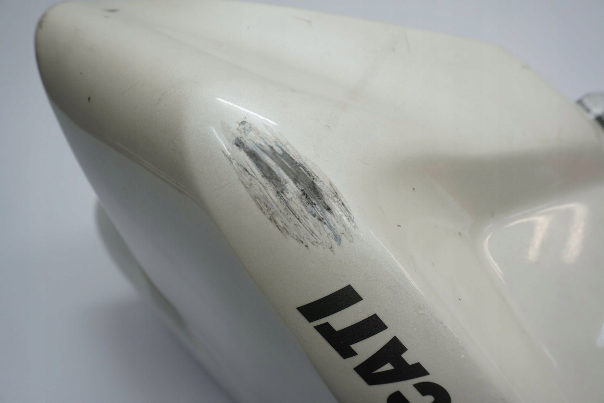 DUCATI 848 08–13 Kraftstofftank Benzintank Fuel Tank 5