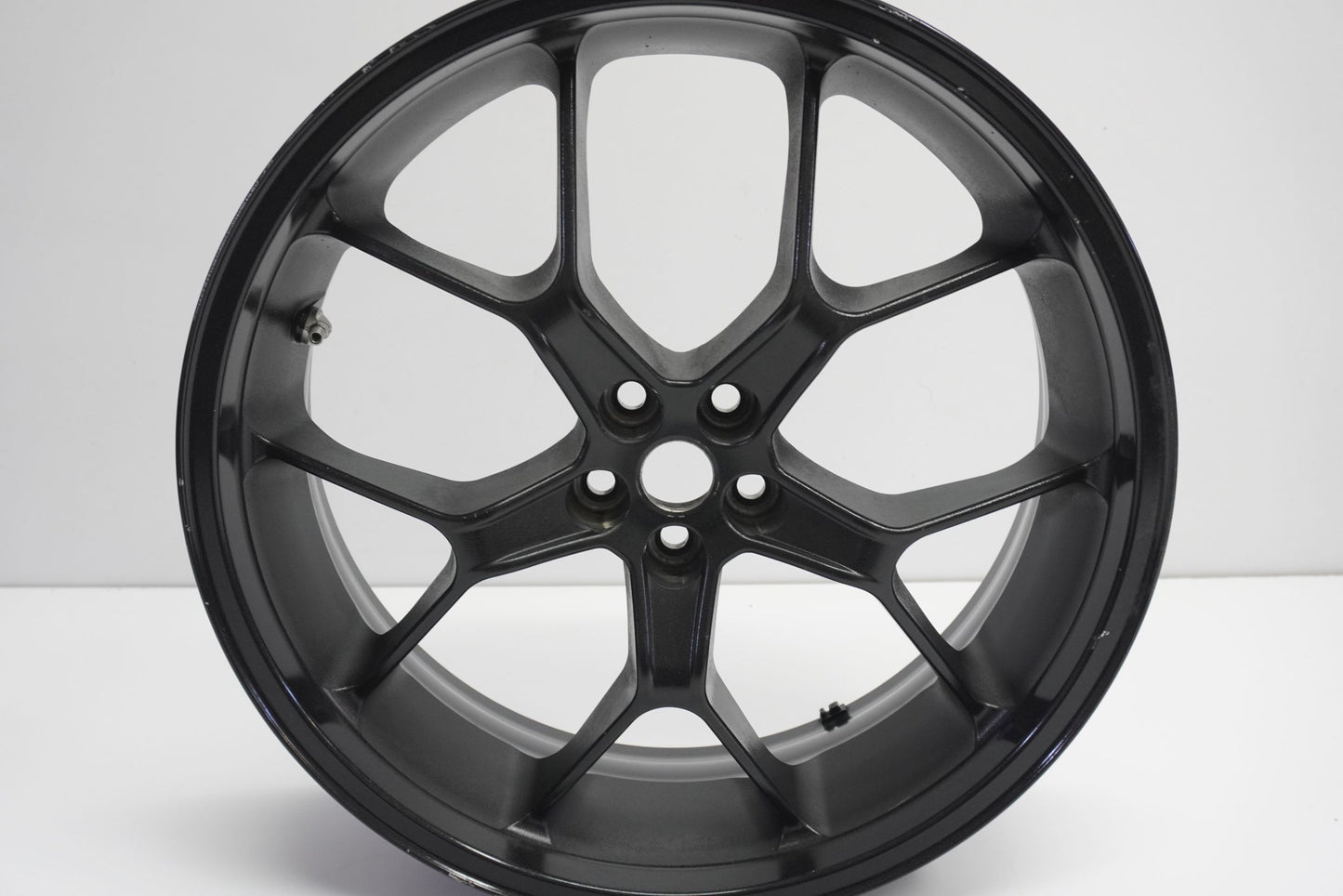 HONDA CB 1000 R SC80 Felge hinten Wheel Hinterrad 2