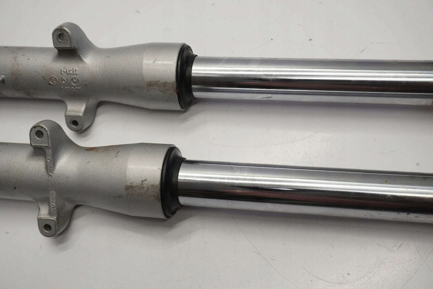 HONDA XL 125 V VARADERO 01-06 Gabel Gabelholme Fork 16