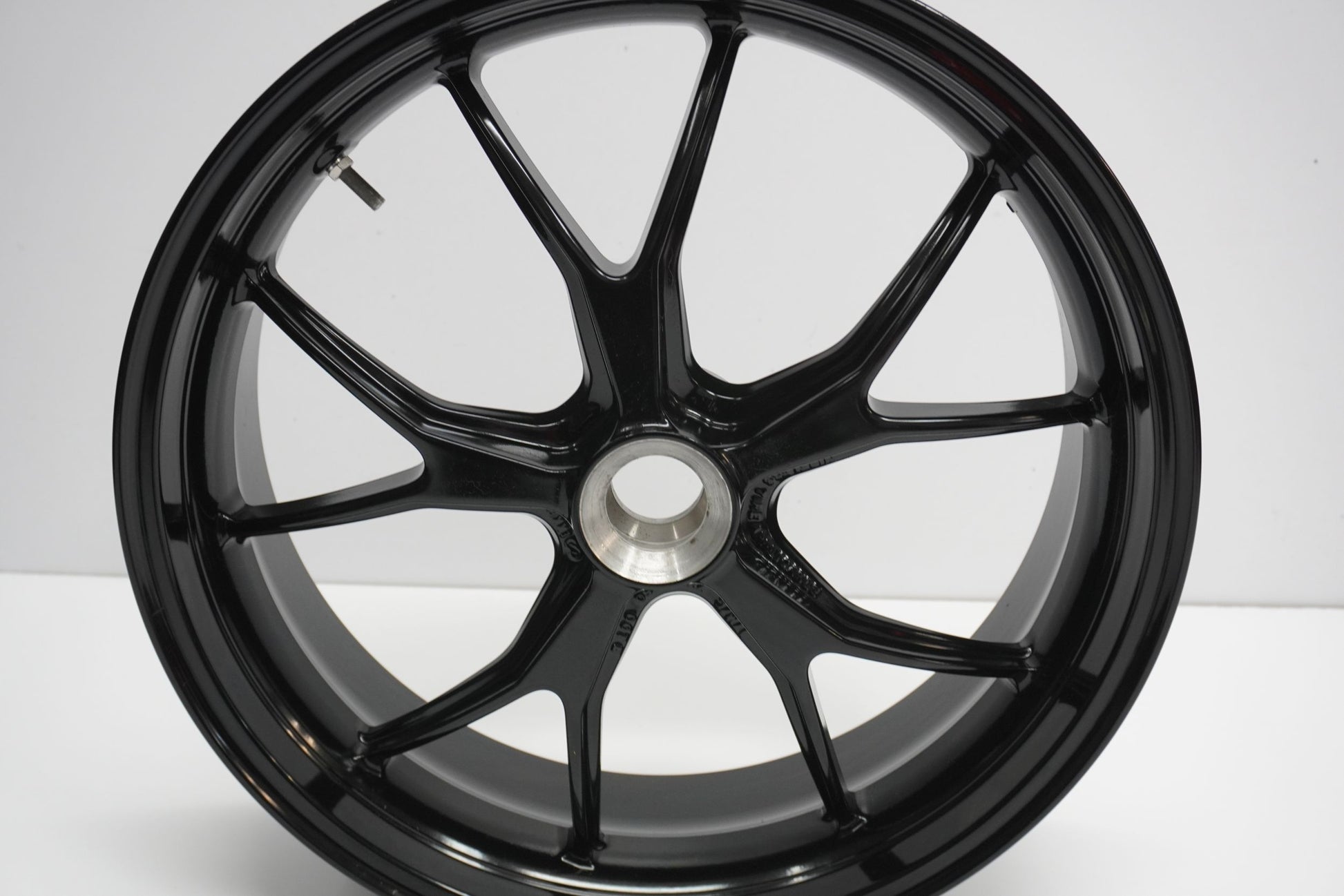 DUCATI 848 08–13 Felge hinten Wheel Hinterrad 5