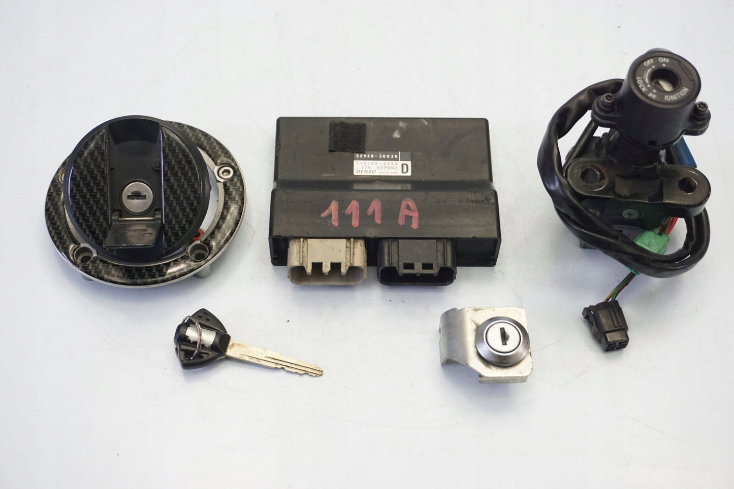 SUZUKI GSX-R 600 750 K8 K9 L0 Schlosssatz Zündschloss Lock Set