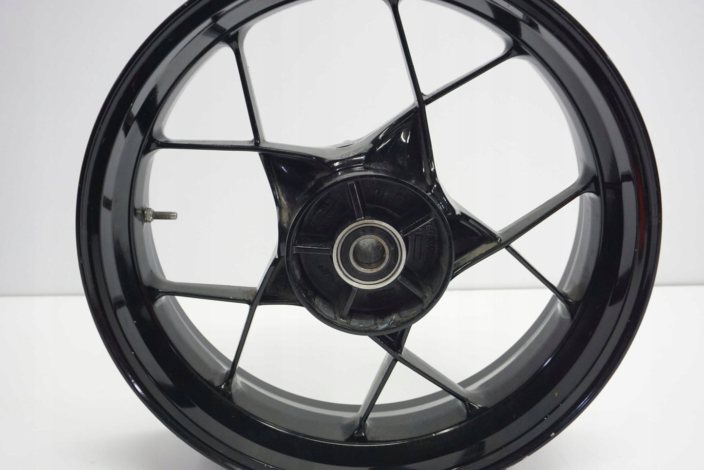 KTM 690 DUKE 12-15 Felge hinten Wheel Hinterrad 6