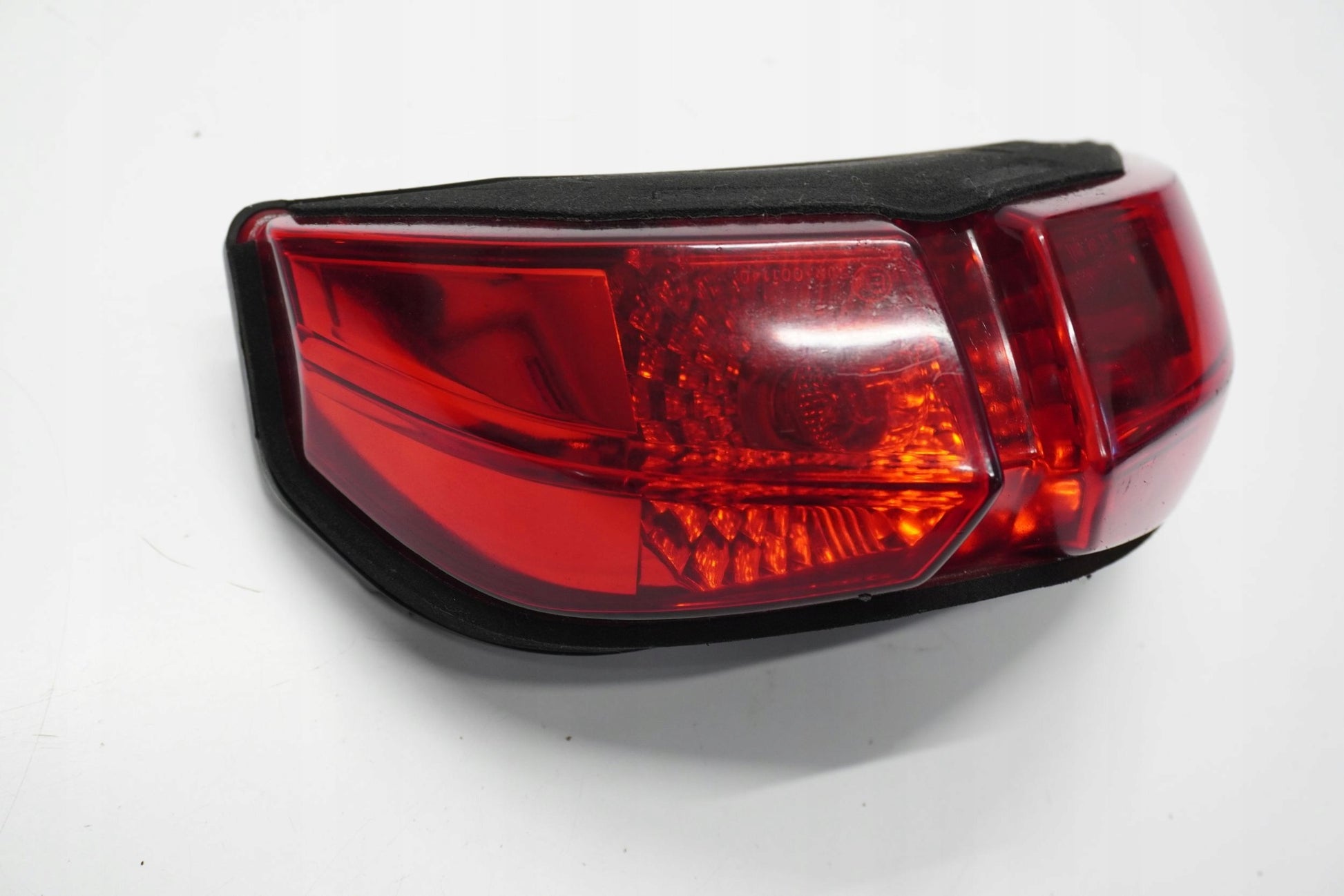 YAMAHA FZ1 1000 N FAZER RN16 06-15 Rücklicht 4