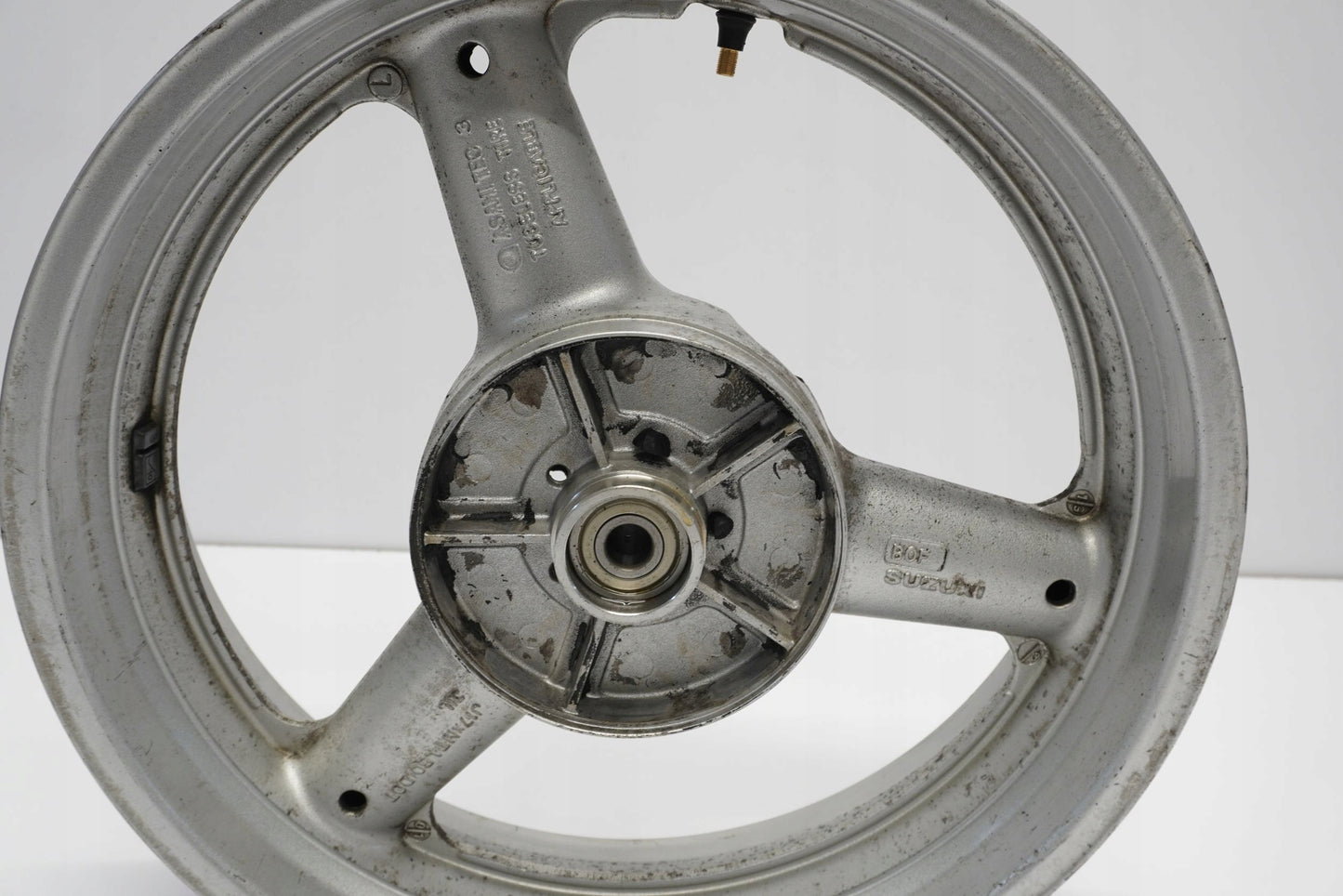 SUZUKI SV 650 S 99-02 Felge hinten Wheel Hinterrad 2