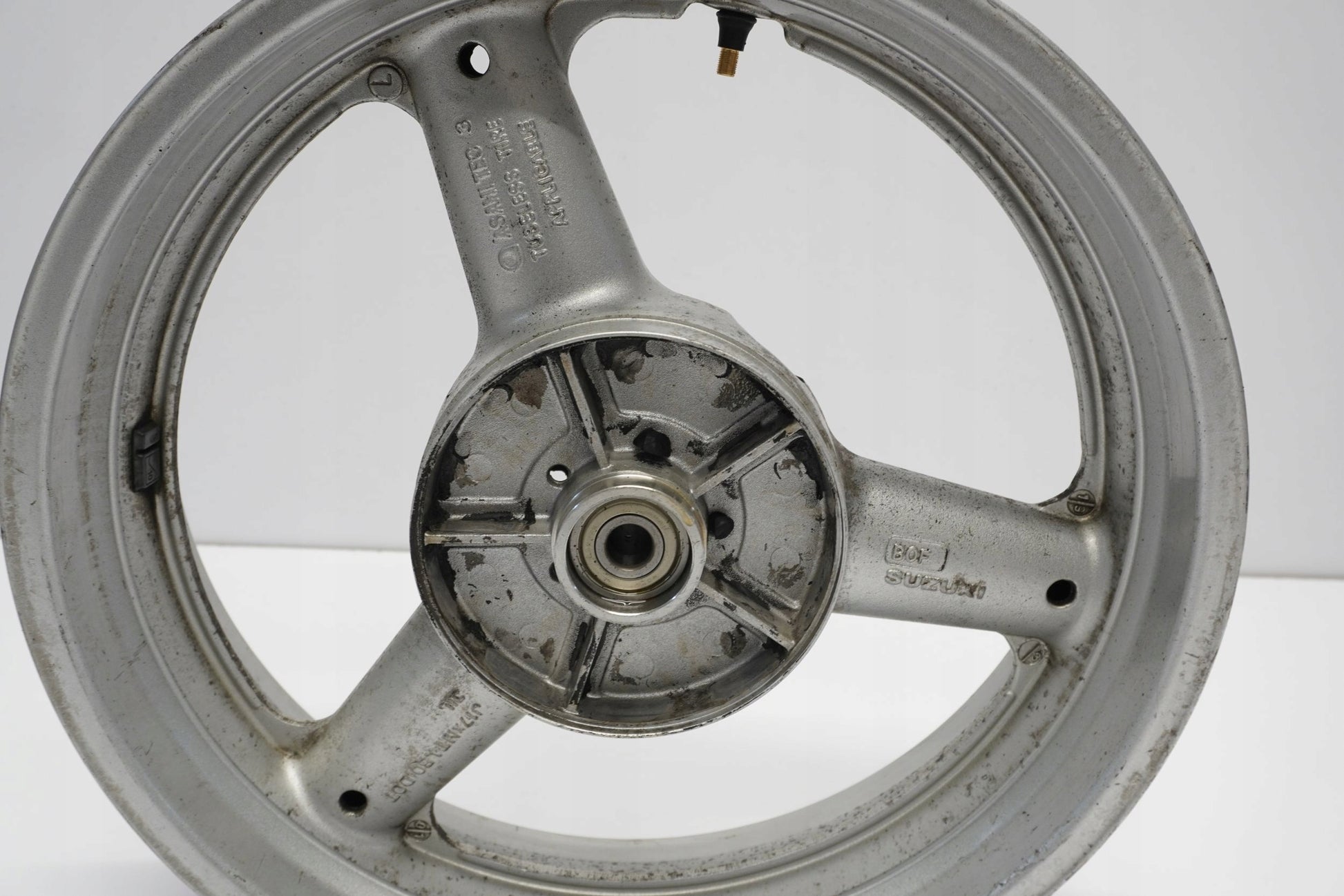 SUZUKI SV 650 S 99-02 Felge hinten Wheel Hinterrad 2