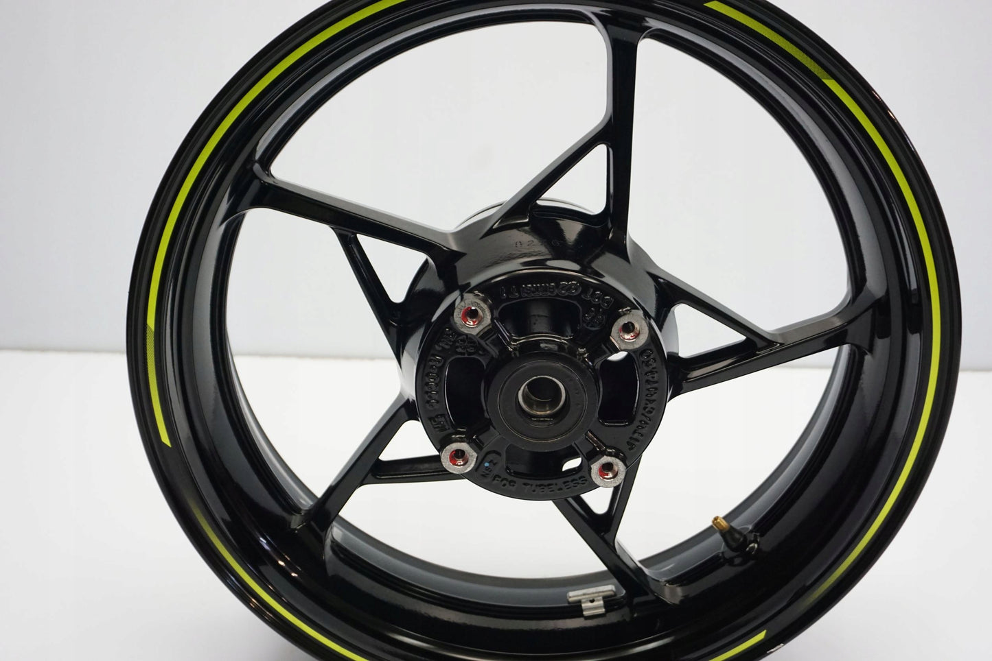 KAWASAKI Z 650 20-22 Felge hinten Wheel Hinterrad 6