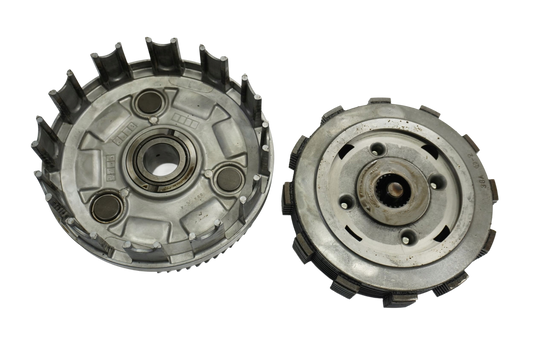 SUZUKI INTRUDER 800 05- Kupplung Kupplungskorb Clutch 1