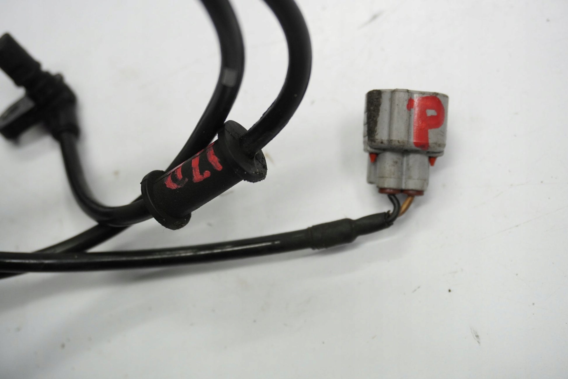 SUZUKI DL 1000 V-STROM 14-16 ABS Sensor vorne 7
