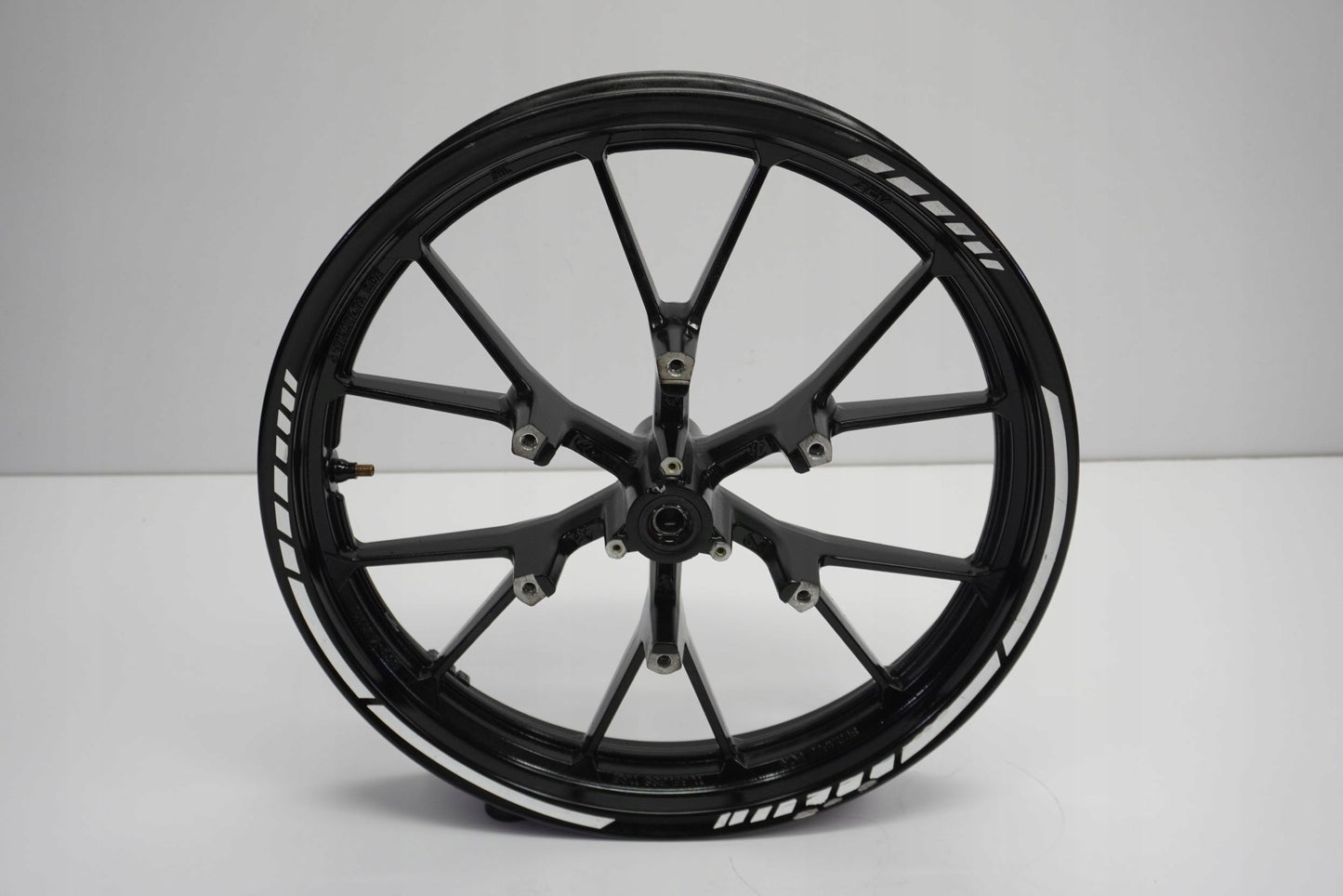 YAMAHA YZF-R 125 19-23 Felge vorne Wheel Vorderrad 8