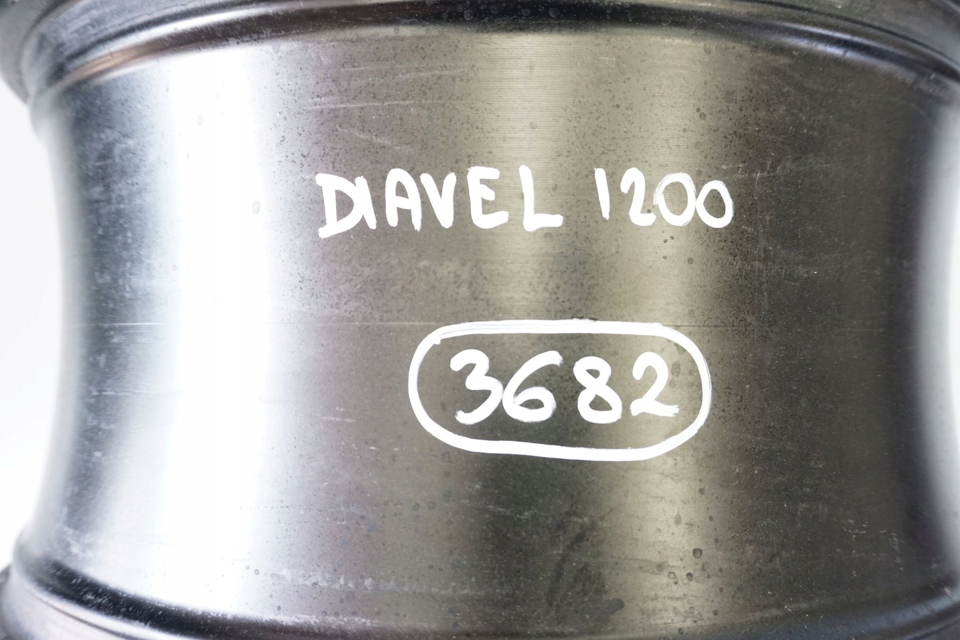 DUCATI DIAVEL 1200 Felge hinten Wheel Hinterrad 4