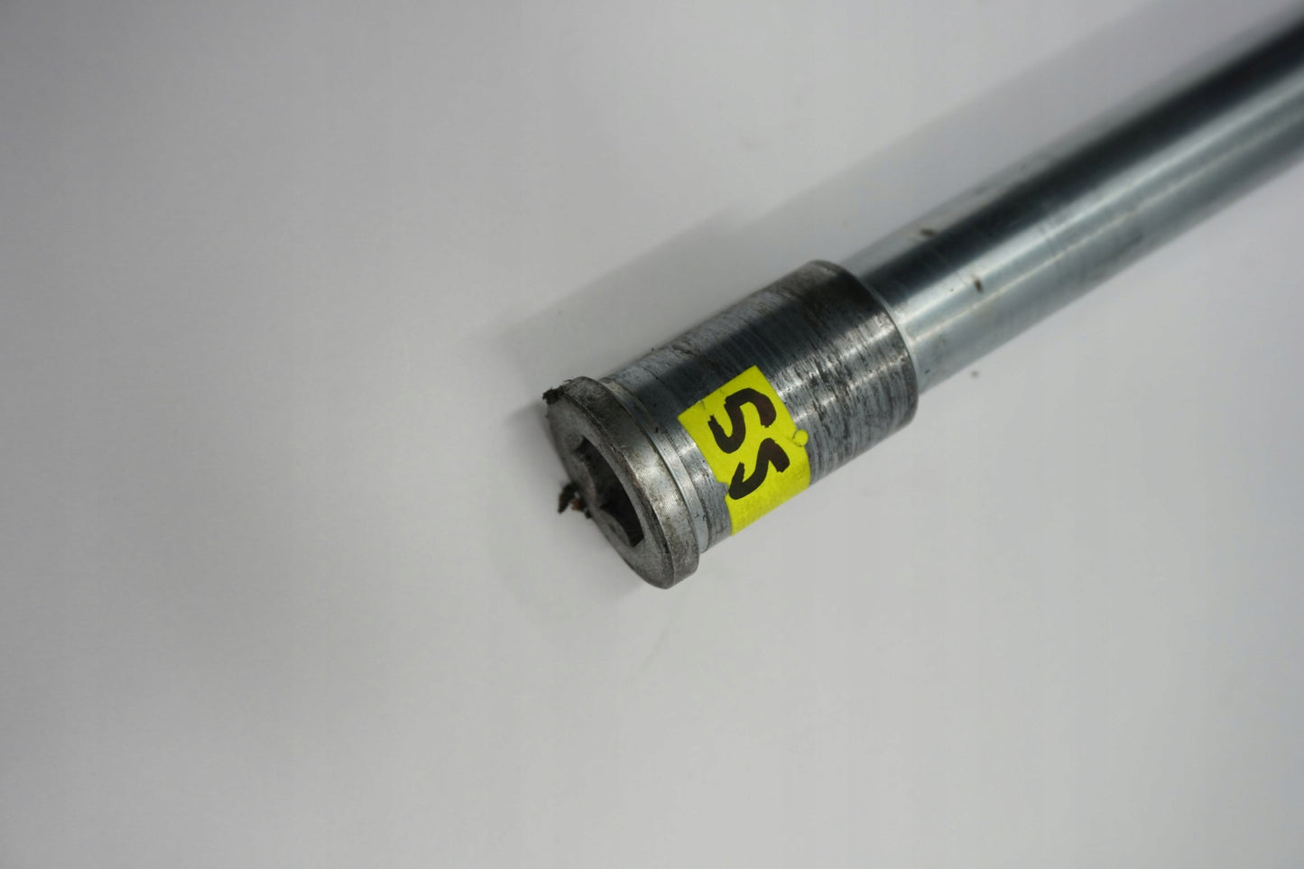 KAWASAKI ER-6F 650 09-11 Vorderachse Achse vorne Radachse front axle 3