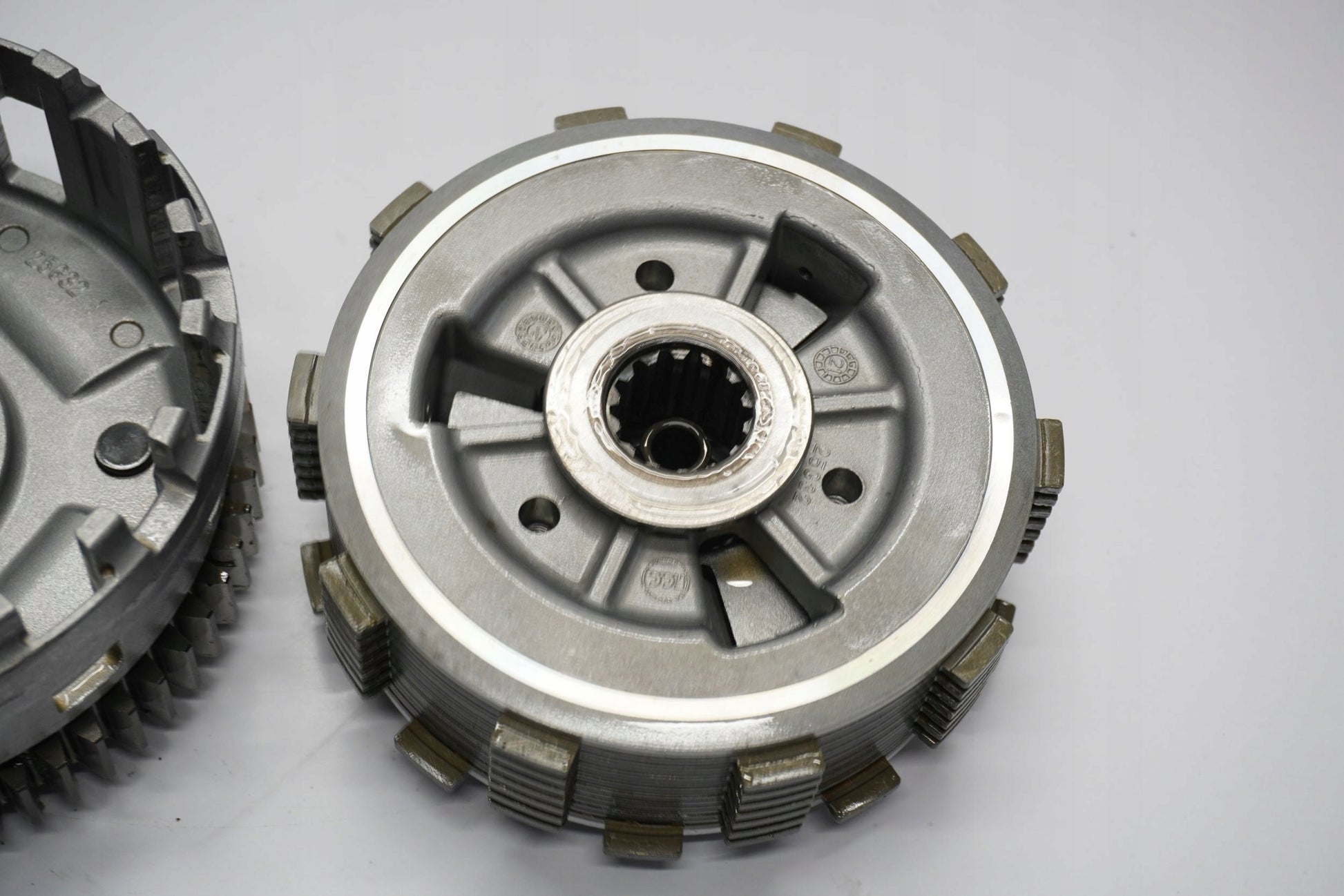 DUCATI MULTISTRADA V2 S 22- Kupplung Kupplungskorb Clutch 8