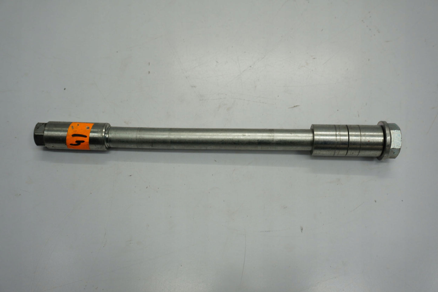 HONDA CB 125 R JC79 18-20 Vorderachse Achse vorne Radachse front axle 2