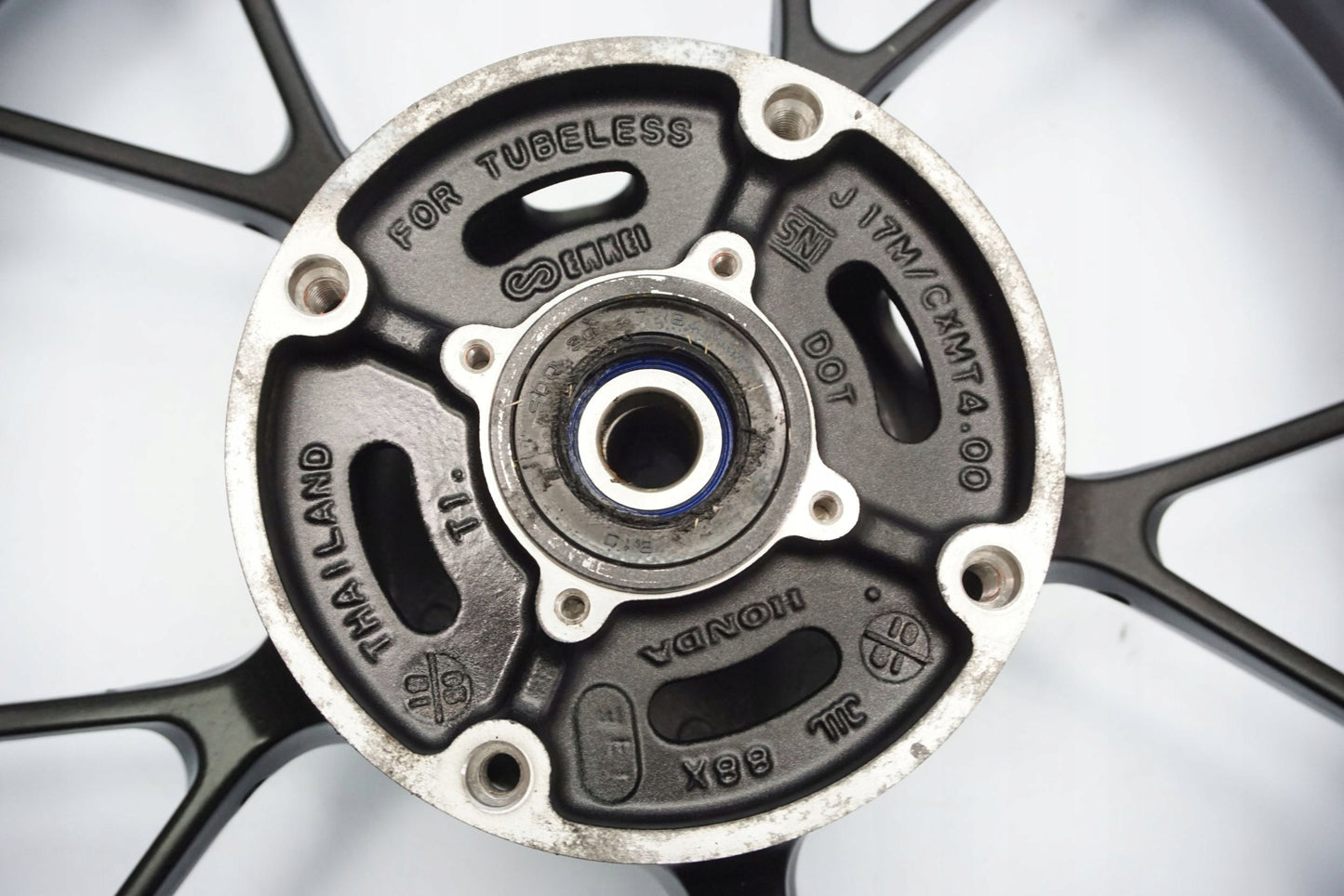 HONDA CB 125 R JC79 18-20 Felge hinten Wheel Hinterrad 3