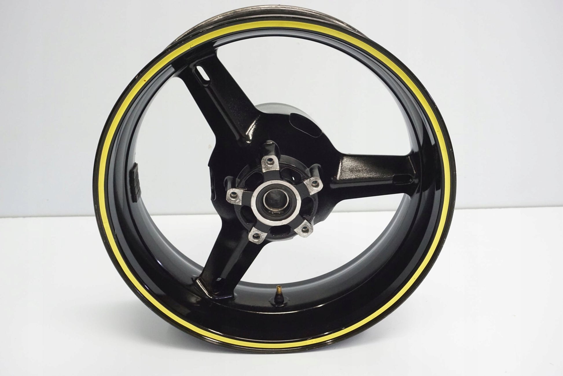 SUZUKI GSX-R 1000 K3-K4 Felge hinten Wheel Hinterrad 7